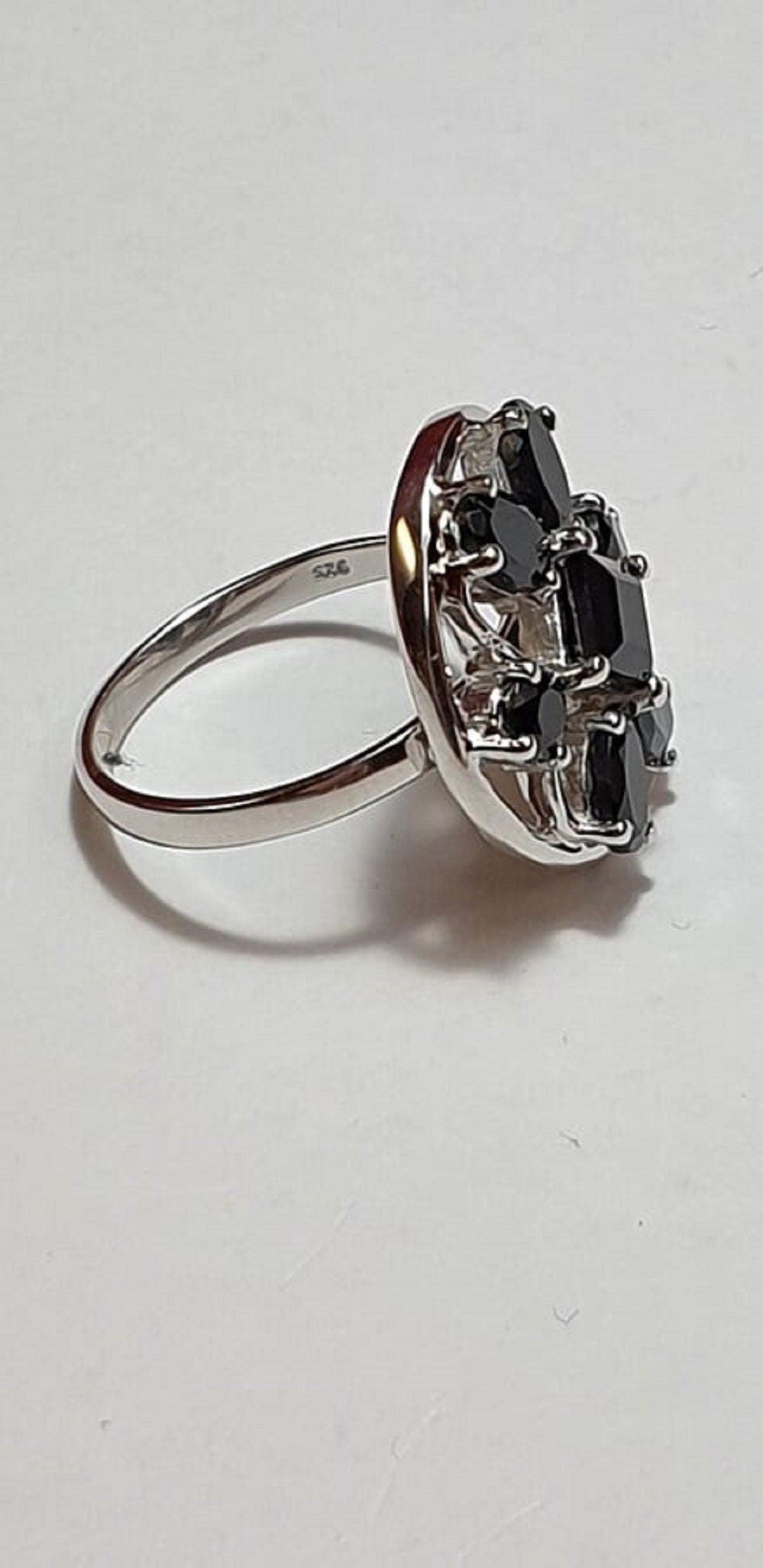 Design pur 3,9 Carat schwarzer Spinell Ring 925 Silber Grasse 58 / 8/ 18,5