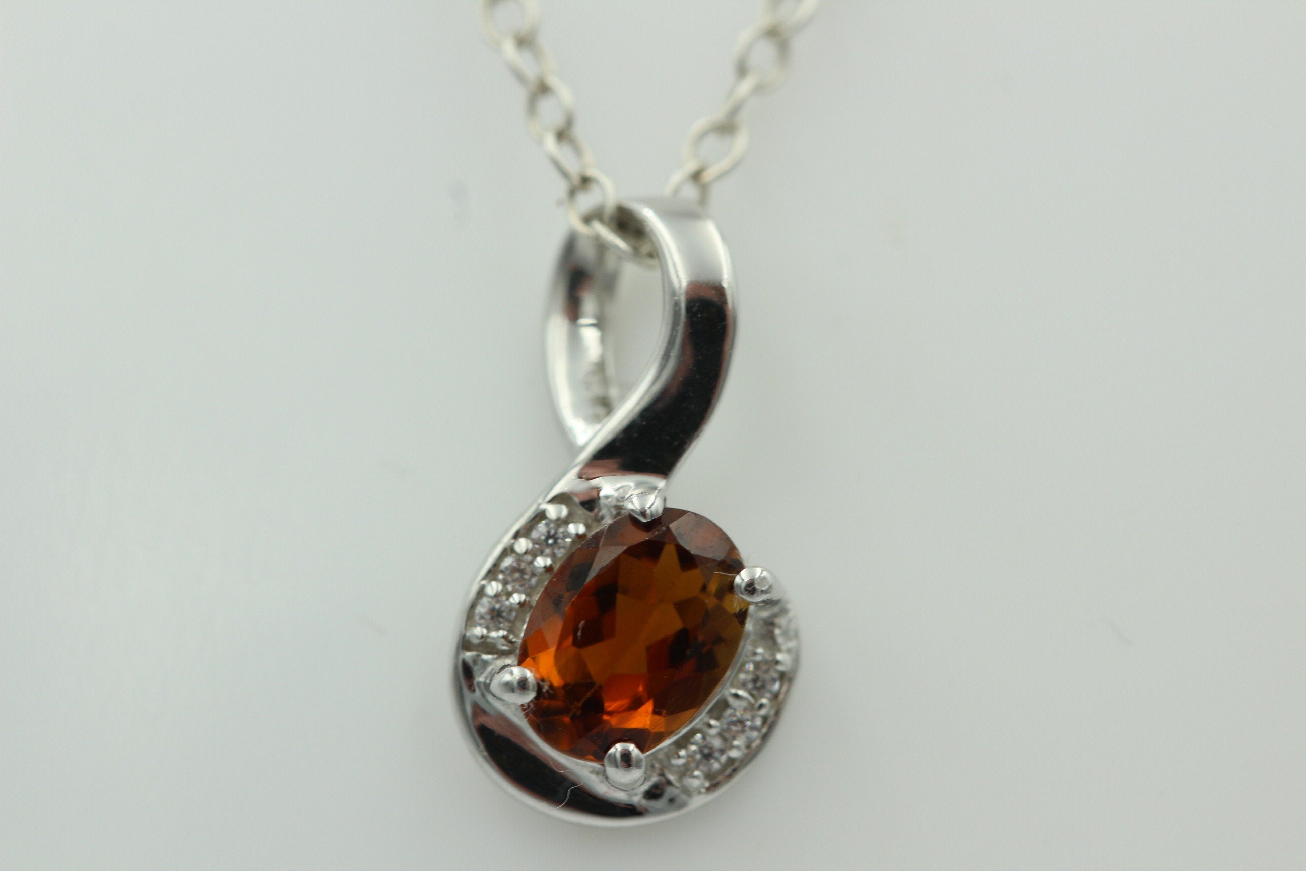 1,12 Carat Madeira Citrin Anhänger 925 Silber mit Zirkonia