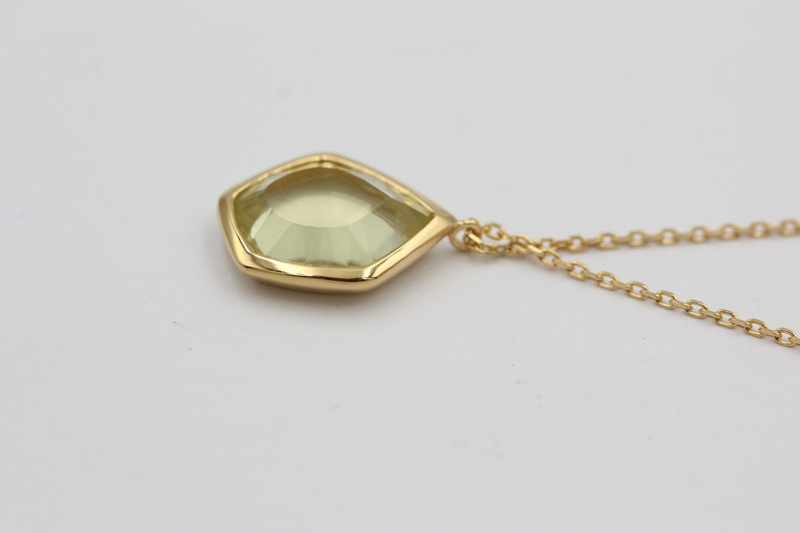 Design 2,3 Carat Lemon Quarz Collier 925 Slber hochwertig vergoldet