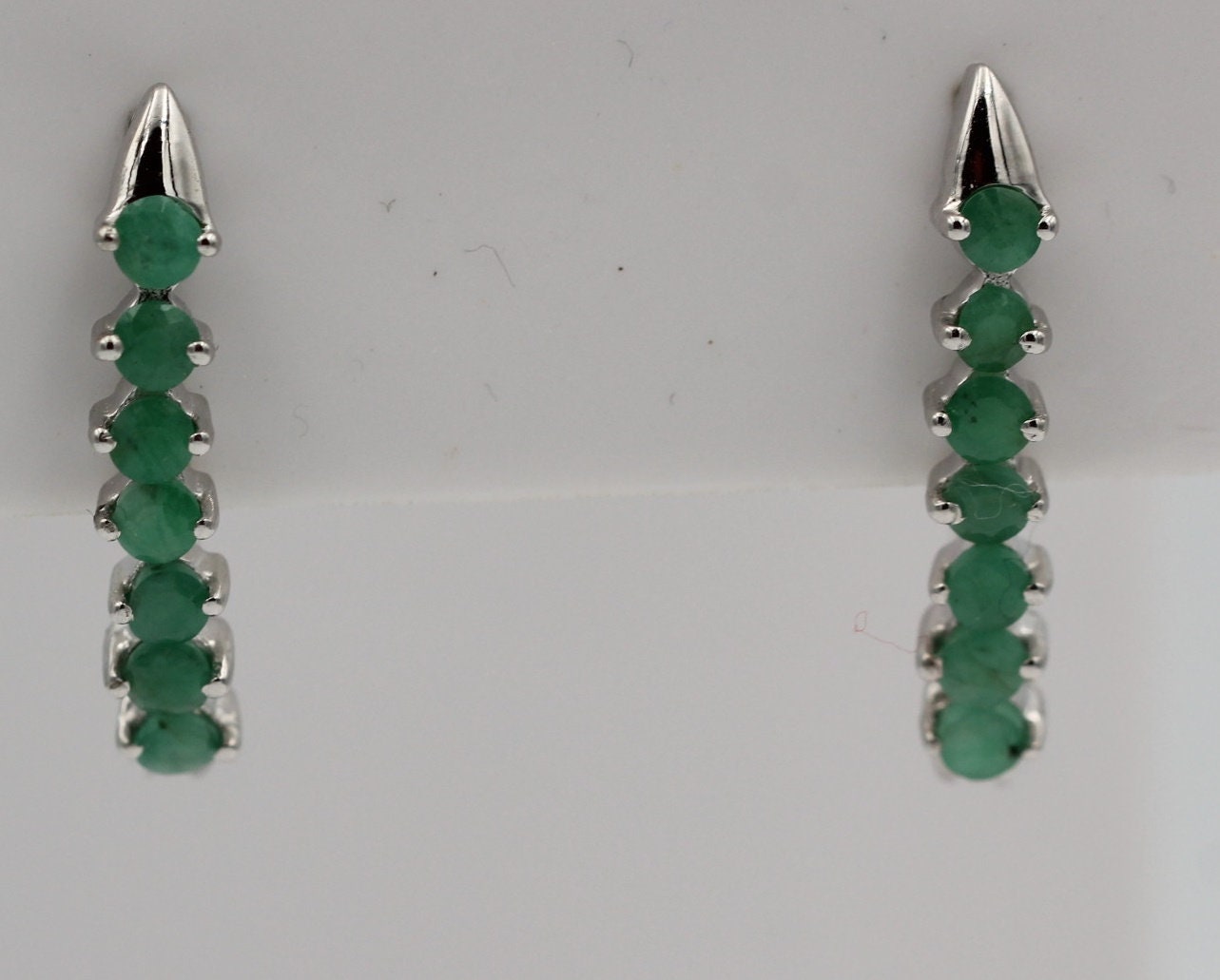 0,93 Carat Smaragd Ohstecker 925 Silber smaragdgrüner Edelstein Ohrschmuck