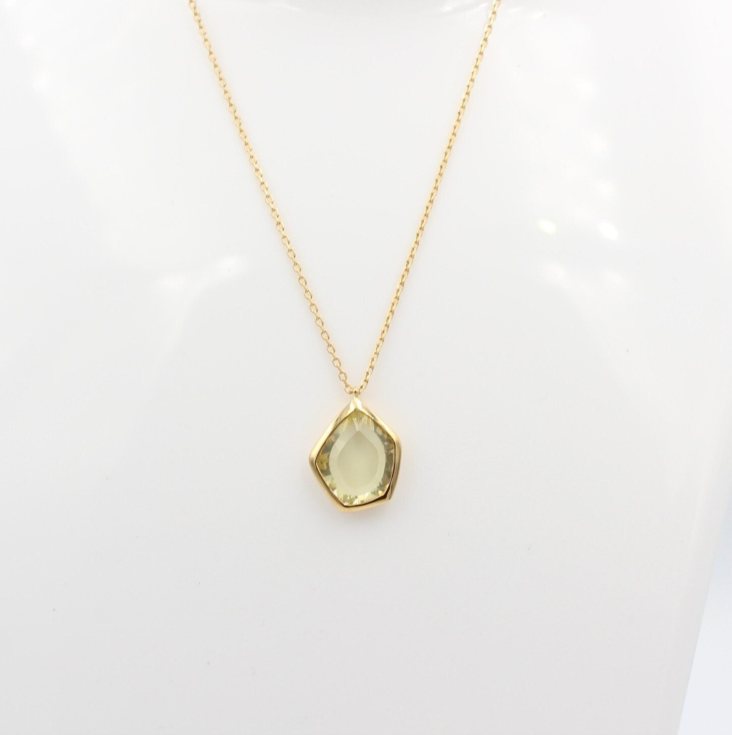 Design 2,3 Carat Lemon Quarz Collier 925 Slber hochwertig vergoldet