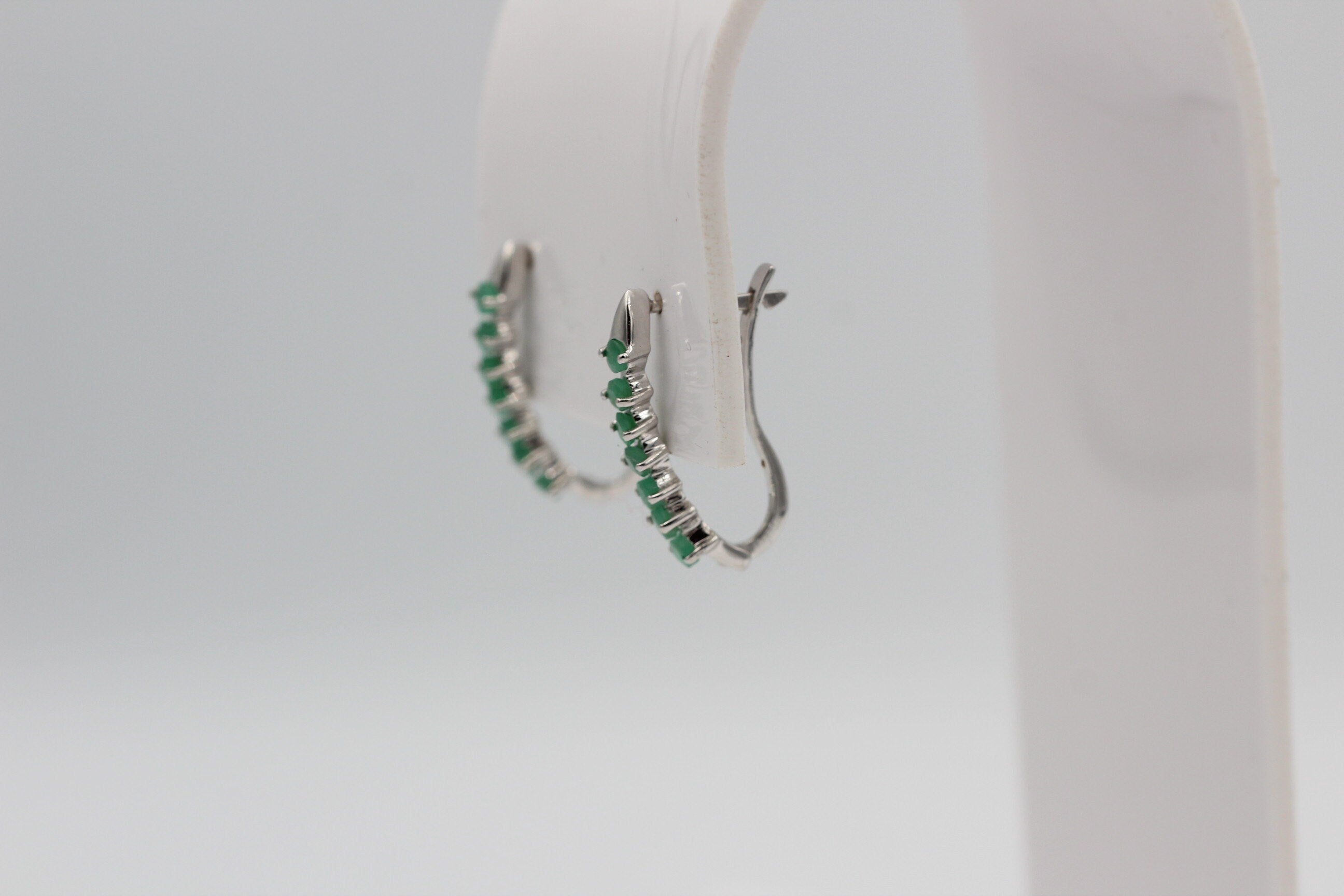 0,93 Carat Smaragd Ohstecker 925 Silber smaragdgrüner Edelstein Ohrschmuck