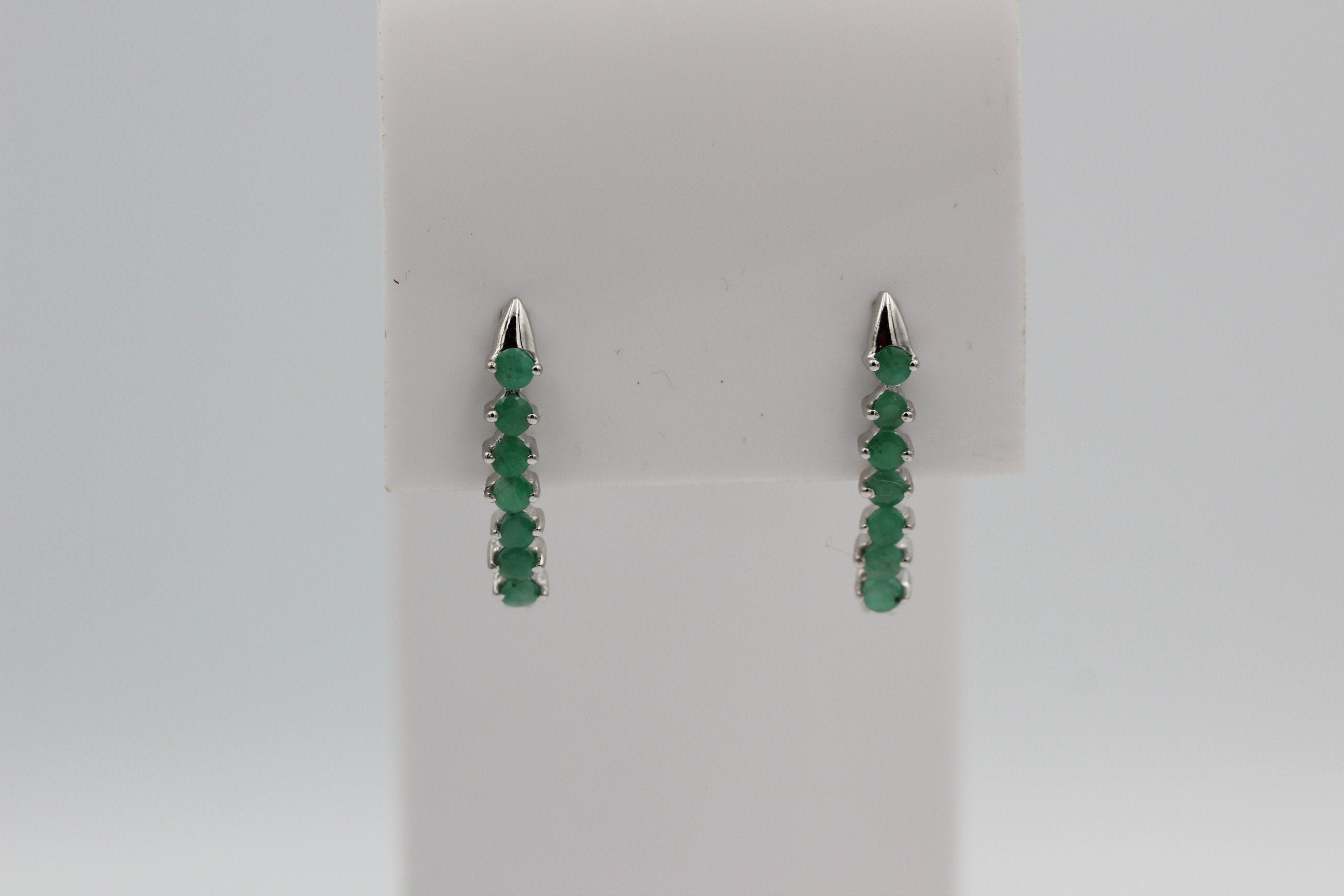 0,93 Carat Smaragd Ohstecker 925 Silber smaragdgrüner Edelstein Ohrschmuck