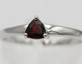 Edler 1,15 Carat Granat Ring 925 Silber Fingerring Grosse 9 / 16 / 60 blutrot