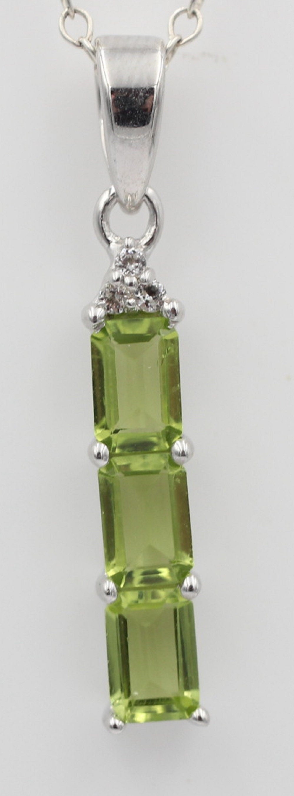 1,2 Carat Peridot Anhänger 925 Silber Collier Kette Weiatopas Topas Olivin