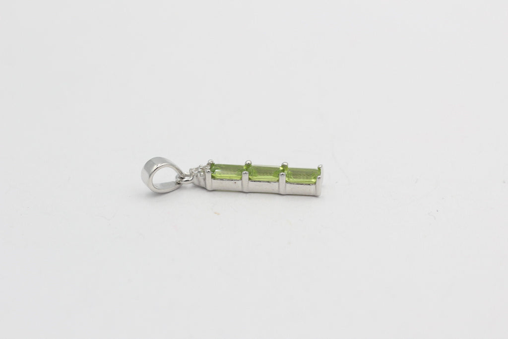 1,2 Carat Peridot Anhänger 925 Silber Collier Kette Weiatopas Topas Olivin