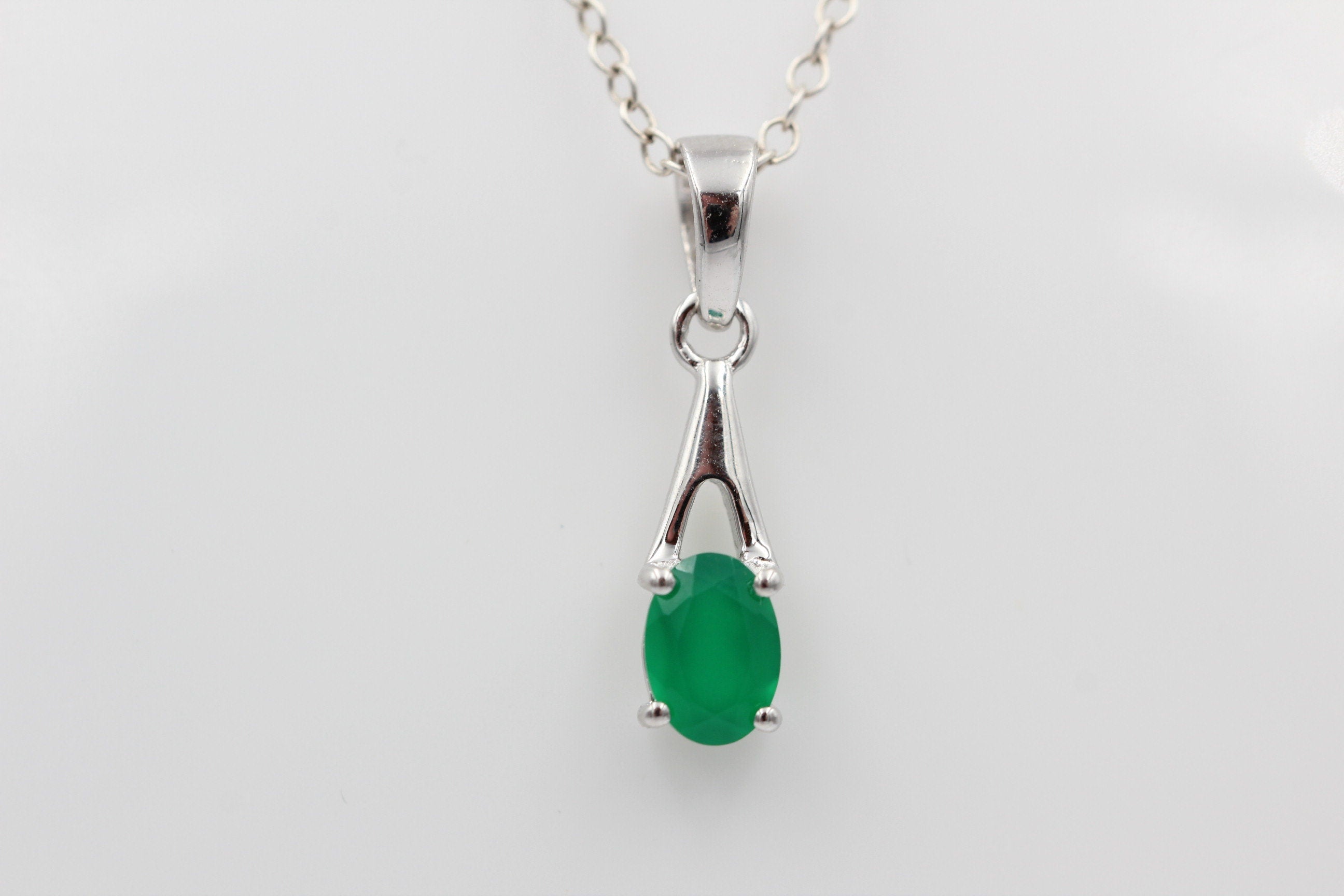 0,72  Carat grüner Onyx Anhänger 925 Silber grüner Edelstein