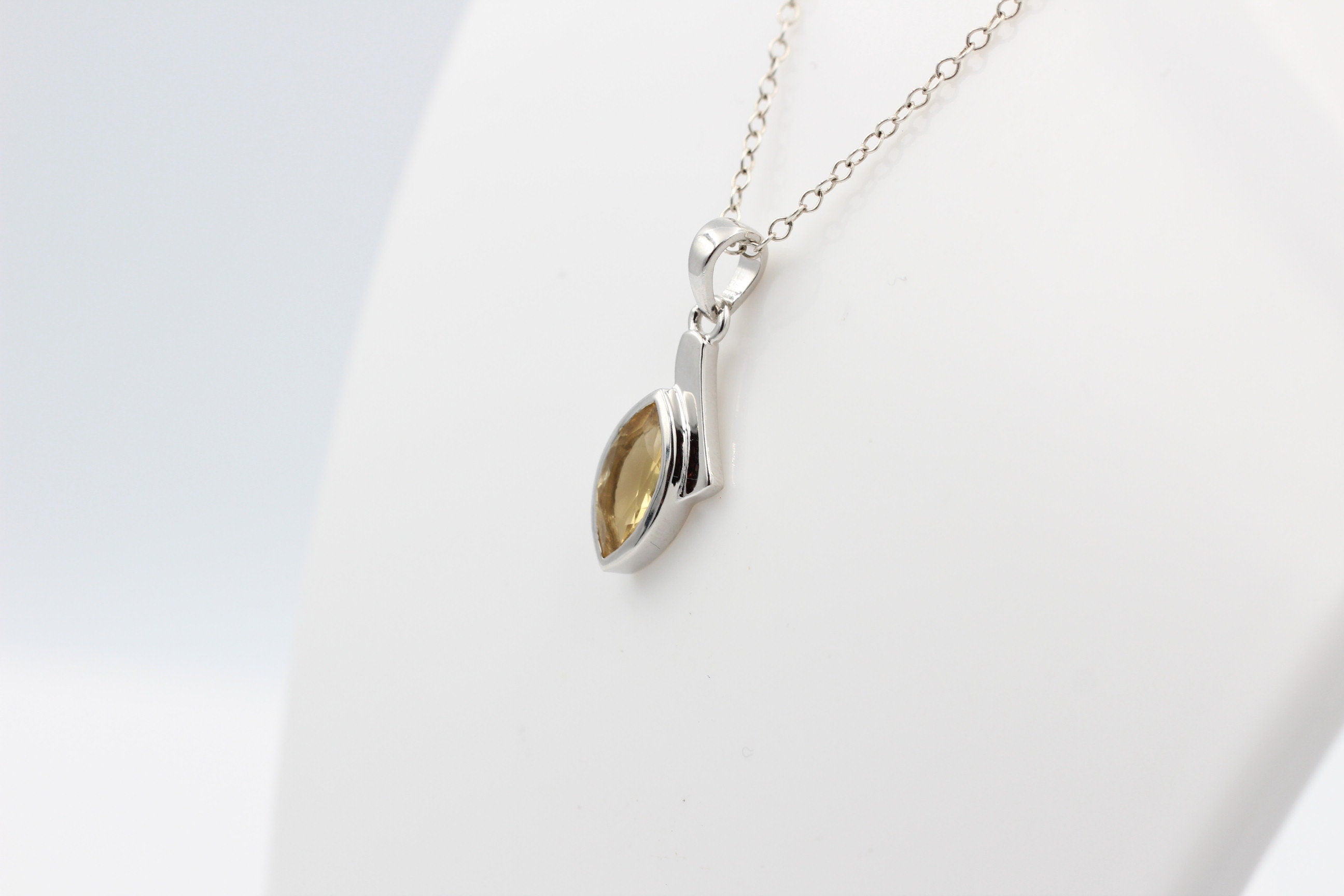 1,8 Carat gelber Citrin Anhänger 925 Silber Collier Kette