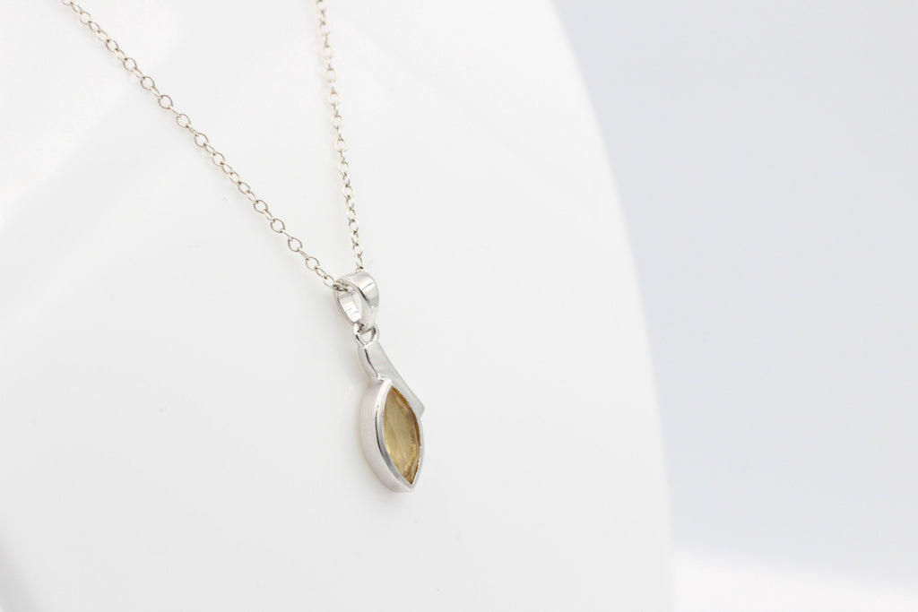 1,8 Carat gelber Citrin Anhänger 925 Silber Collier Kette