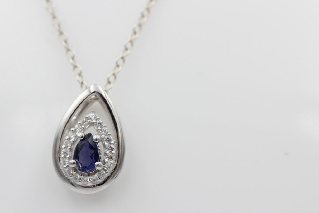 Edler 0,51 Carat Iolith Anhänger 925 Silber Luchssaphir Top