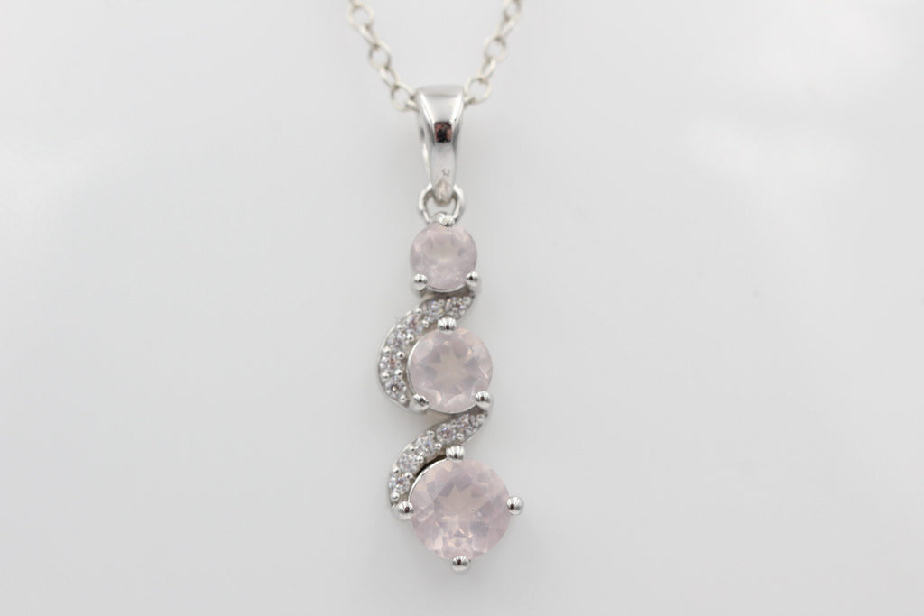 1,9 Carat edler Rosenquarz Anhänger 925 Silber Collier Kette Akzentsteine Zirkonia