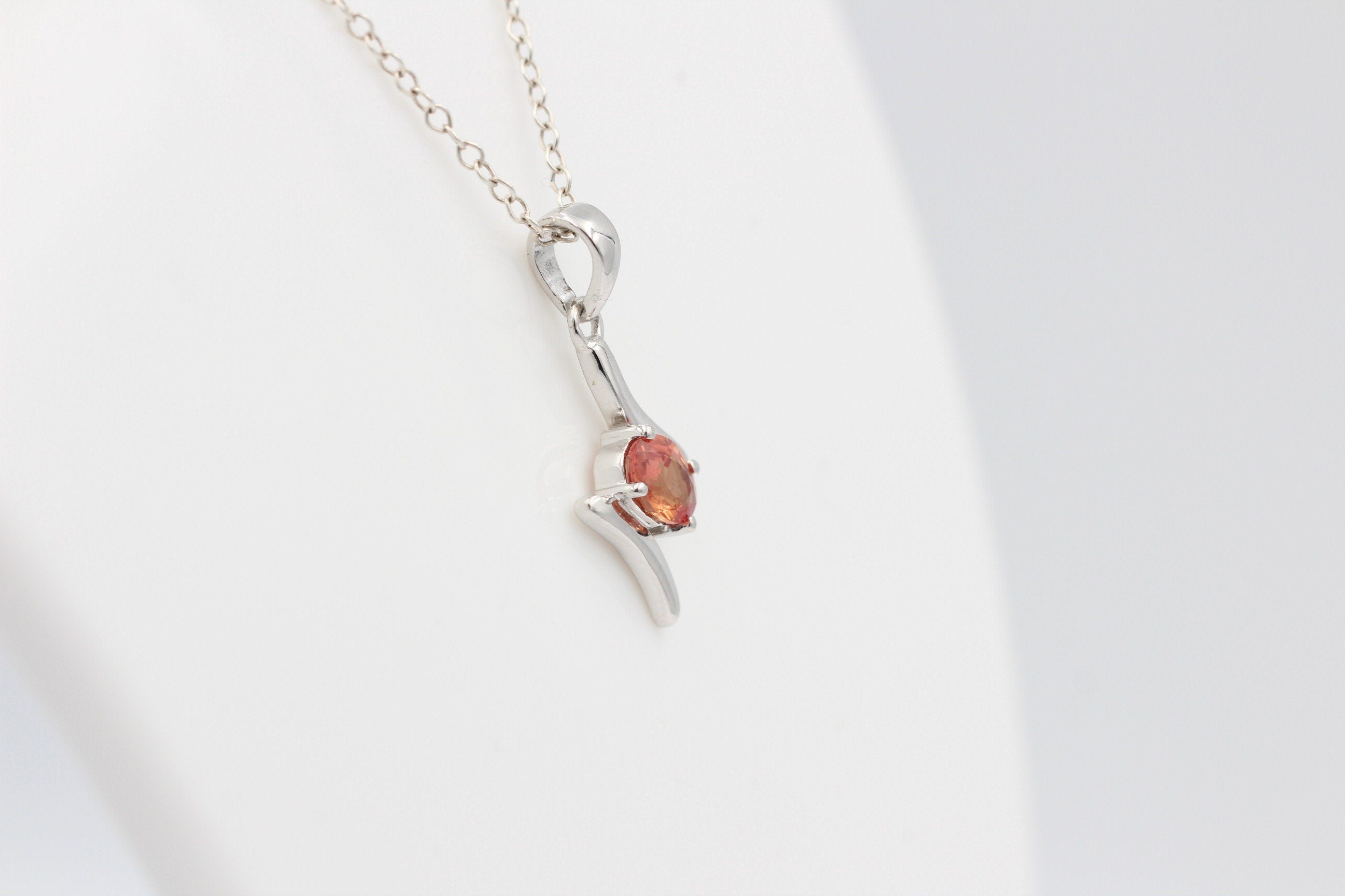 0,72 Carat orange Saphir Anhänger 925 Silber Saphiranhänger
