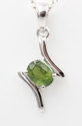 0,72  Carat grüner Saphir Anhänger 925 Silber Collier Kette grüner Edelstein