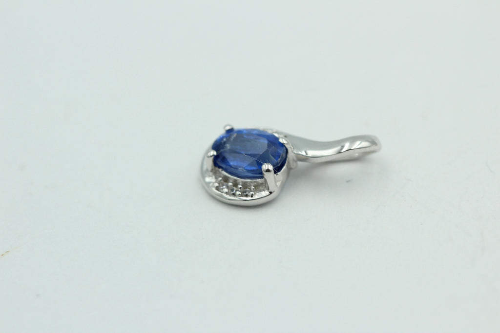 1,12 Carat blauer Kyanit  Anhänger 925 Silber mit Zirkonia seltener Kyanit