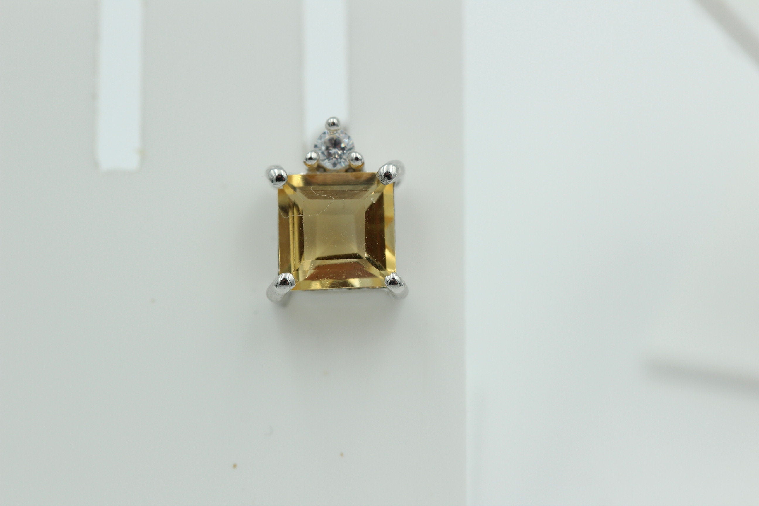 Edle 2,2 Carat Citrin Ohrstecker 925 Silber mit Zirkonia goldgelber Edelsein
