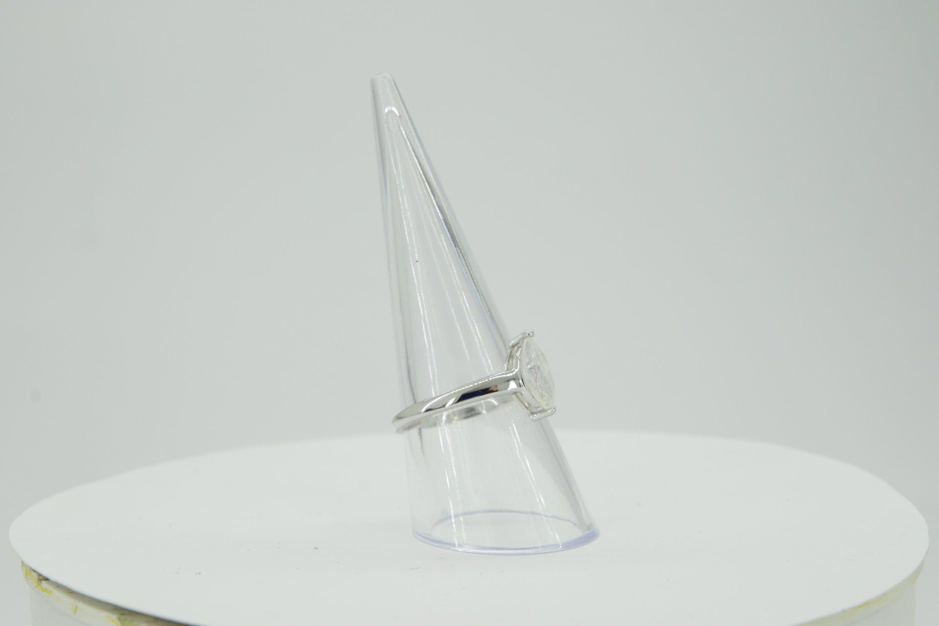 0,83 Carat Mondstein Ring 925 Silber Regenbogen Mondstein Grasse 60 / 9 / 19,1