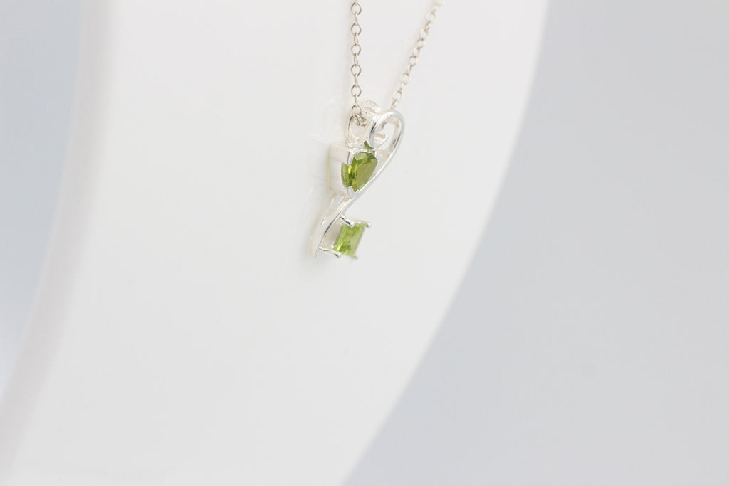 Edler 1,3 Carat Peridot Design Anhänger 925 Silber  Olivin Schmuck