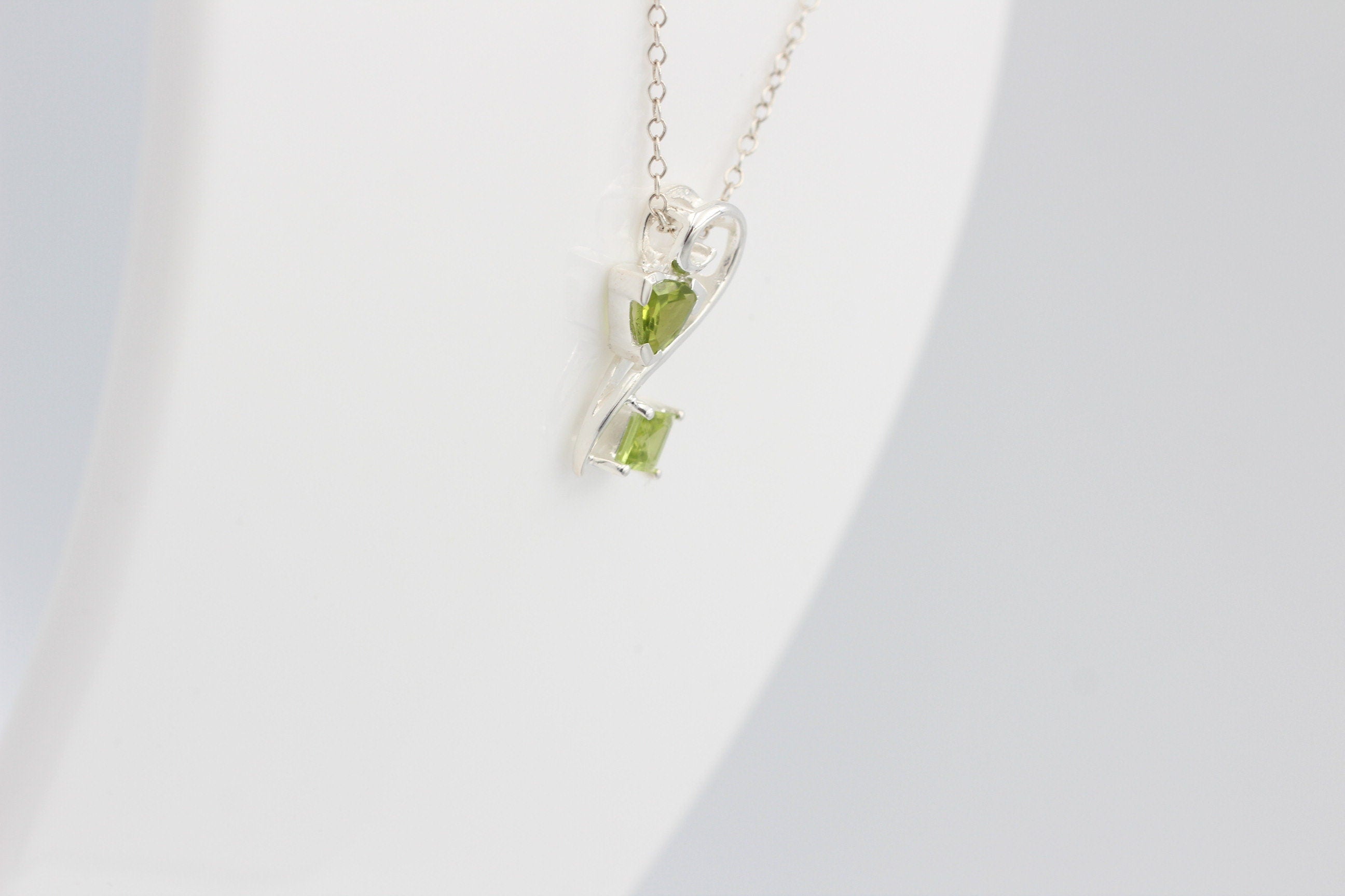 Edler 1,3 Carat Peridot Design Anhänger 925 Silber  Olivin Schmuck