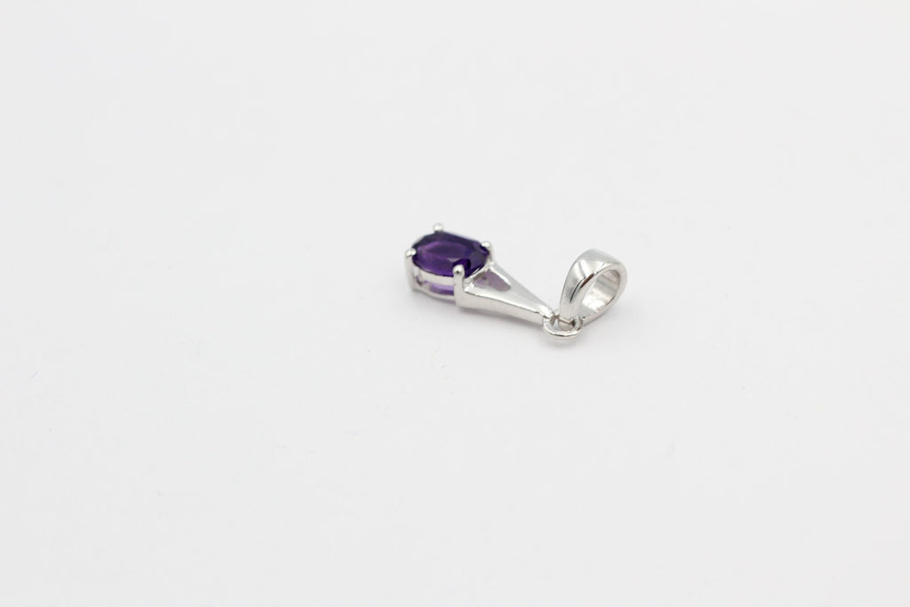 0,72  Carat afrikanischer Amethyst Anhänger 925 Silber  Edelstein