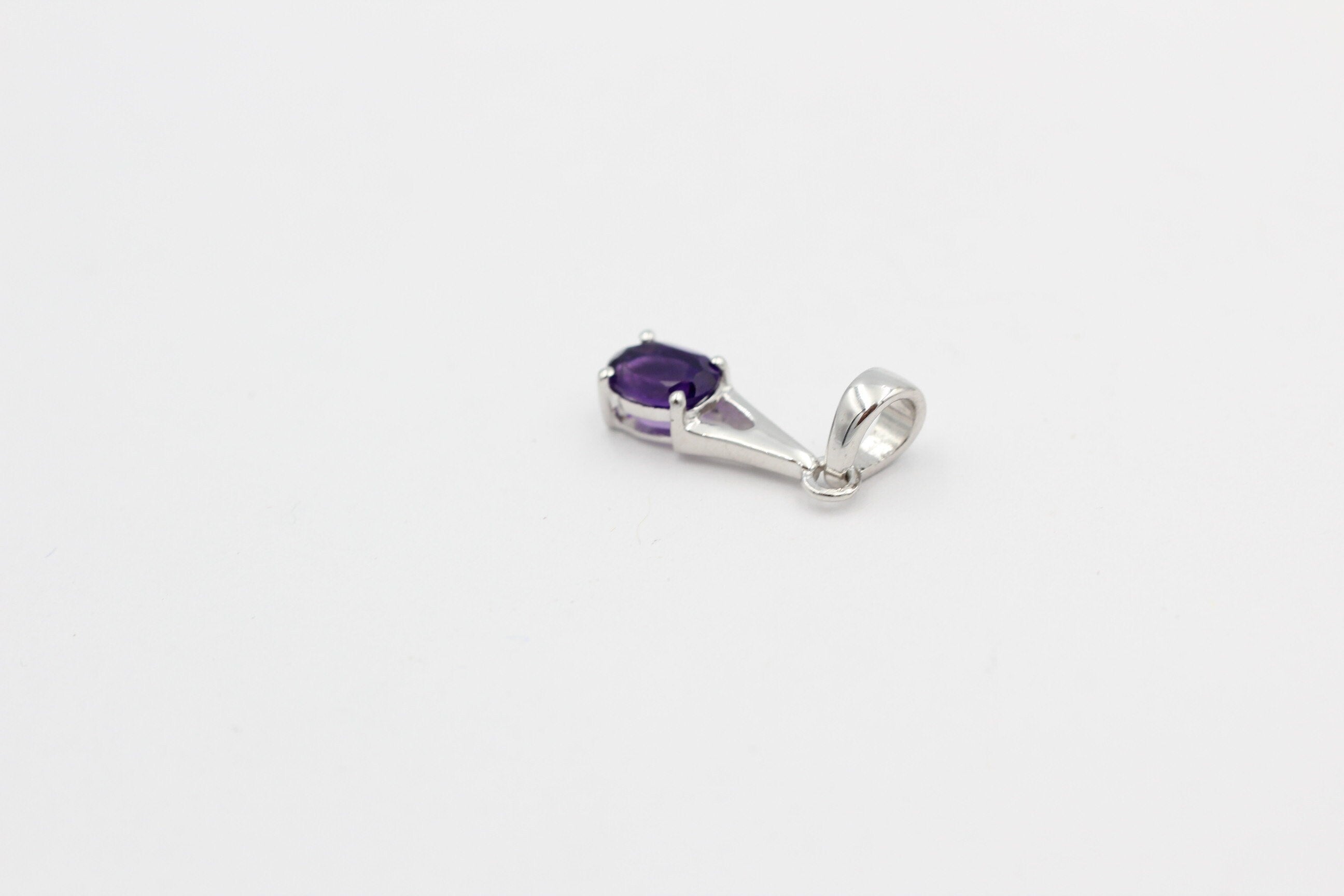 0,72  Carat afrikanischer Amethyst Anhänger 925 Silber  Edelstein