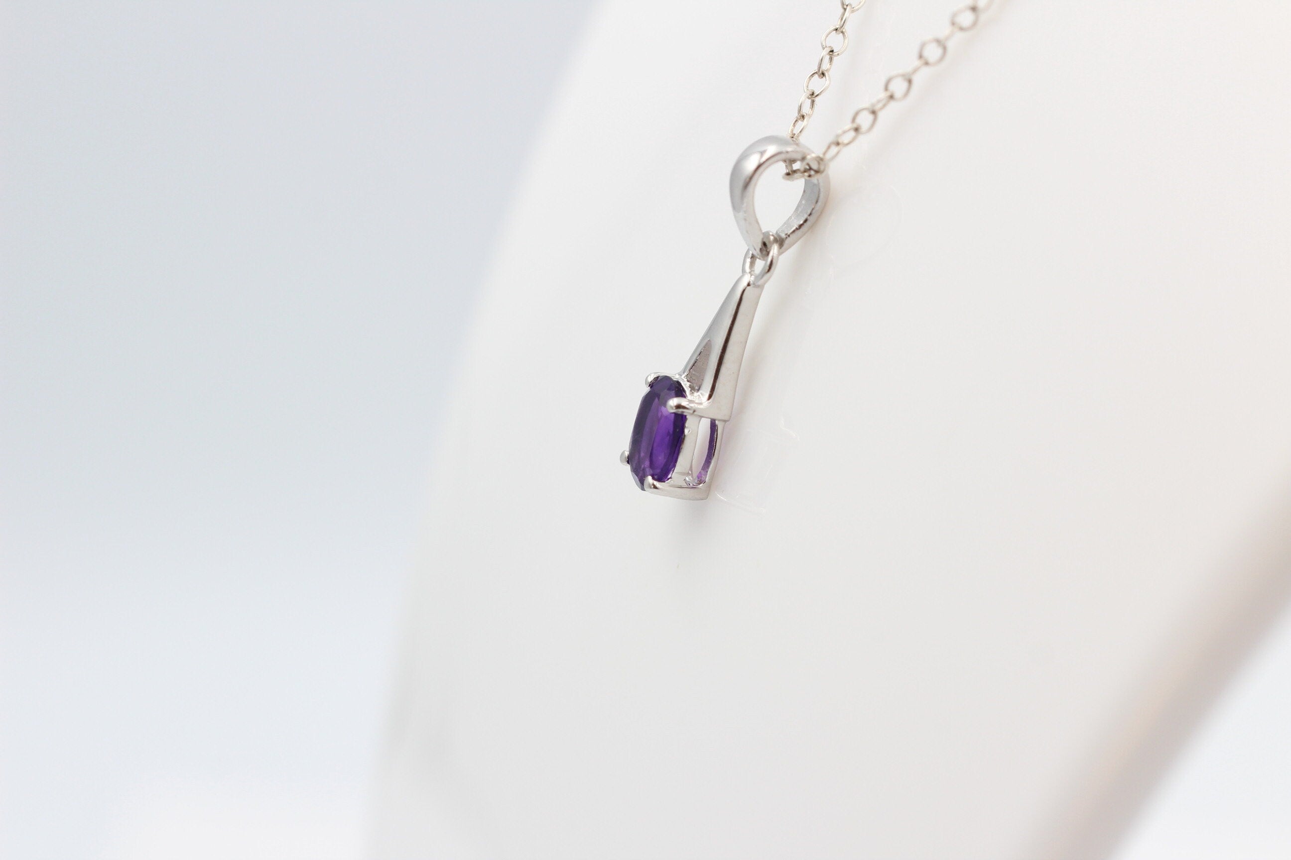 0,72  Carat afrikanischer Amethyst Anhänger 925 Silber  Edelstein