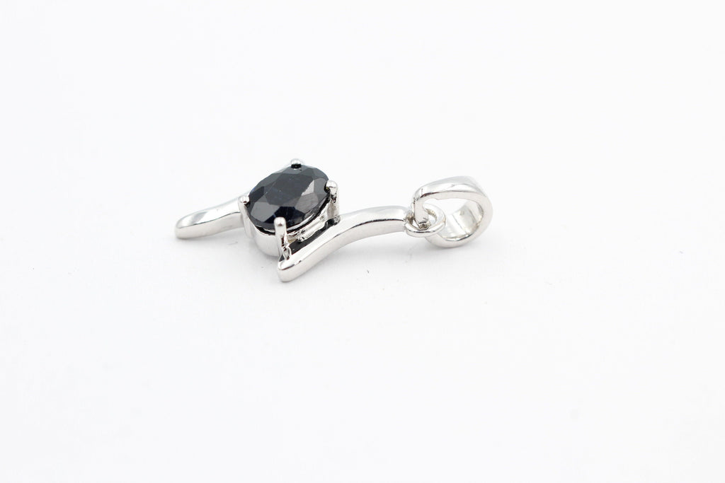0,72 Carat schwarzer Saphir Anhänger 925 Silber Saphiranhänger