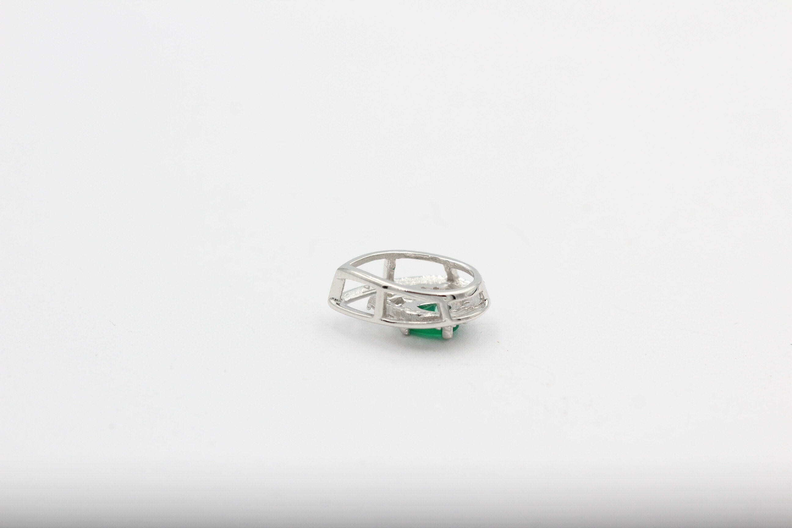 Edler 0,51 Carat grüner Onyx Anhänger 925 Silber  grüner Edelstein seltener grüner Onyx