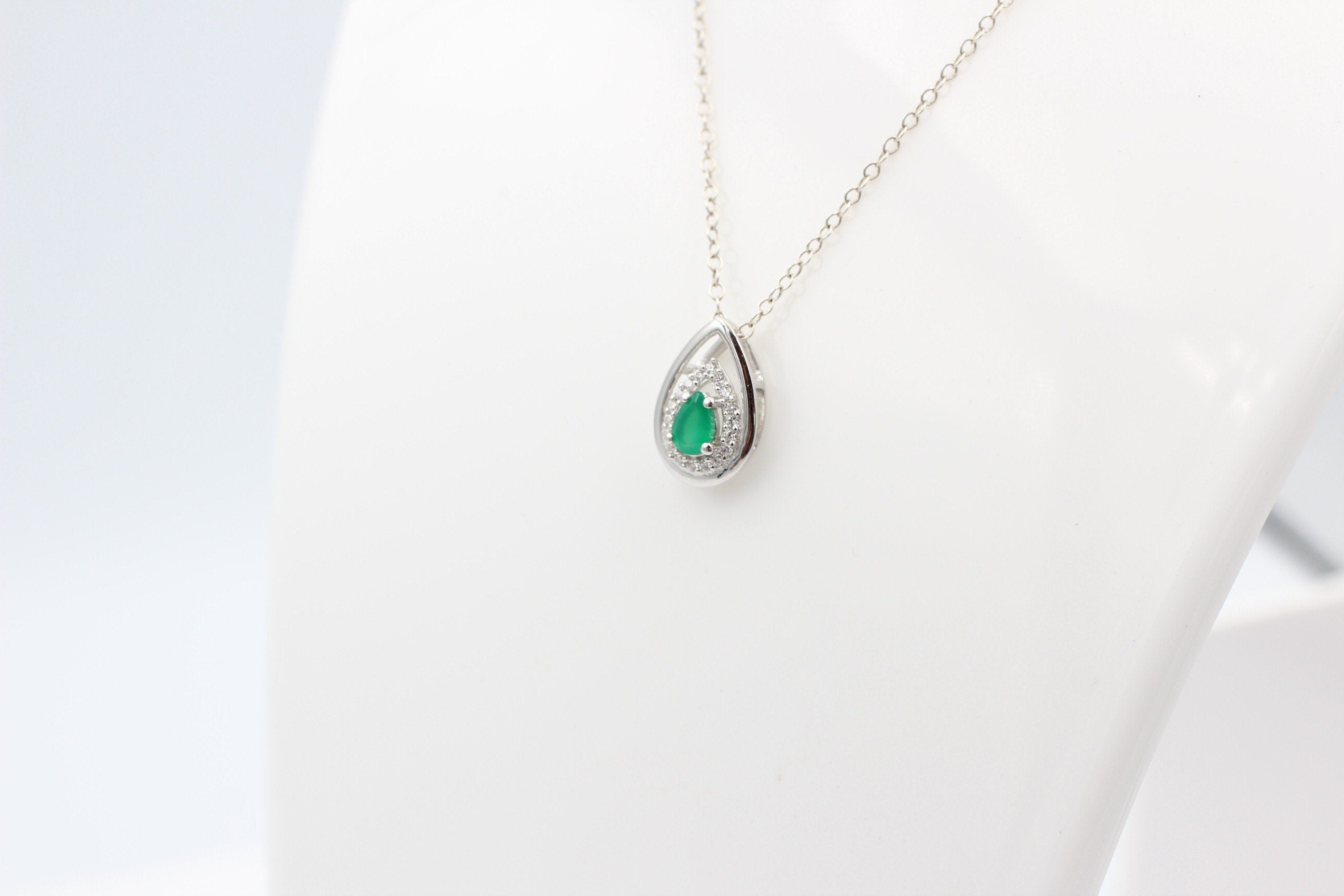 Edler 0,51 Carat grüner Onyx Anhänger 925 Silber  grüner Edelstein seltener grüner Onyx