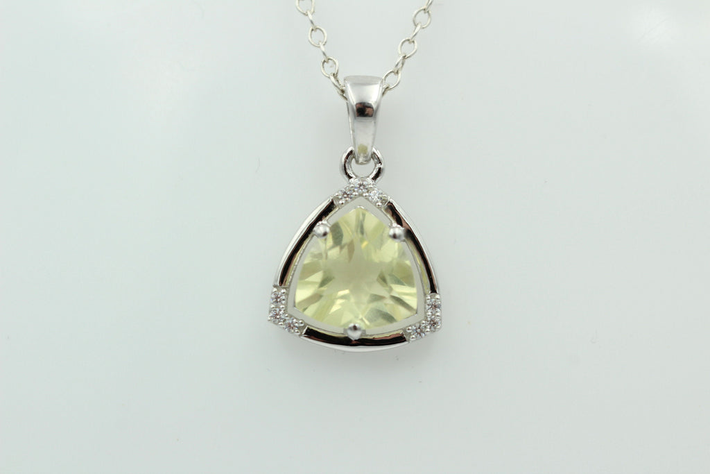 2,28 Carat Limonenquarz Anhänger grüner Lemonquarz mit Zirkonia 925 Silber Kette