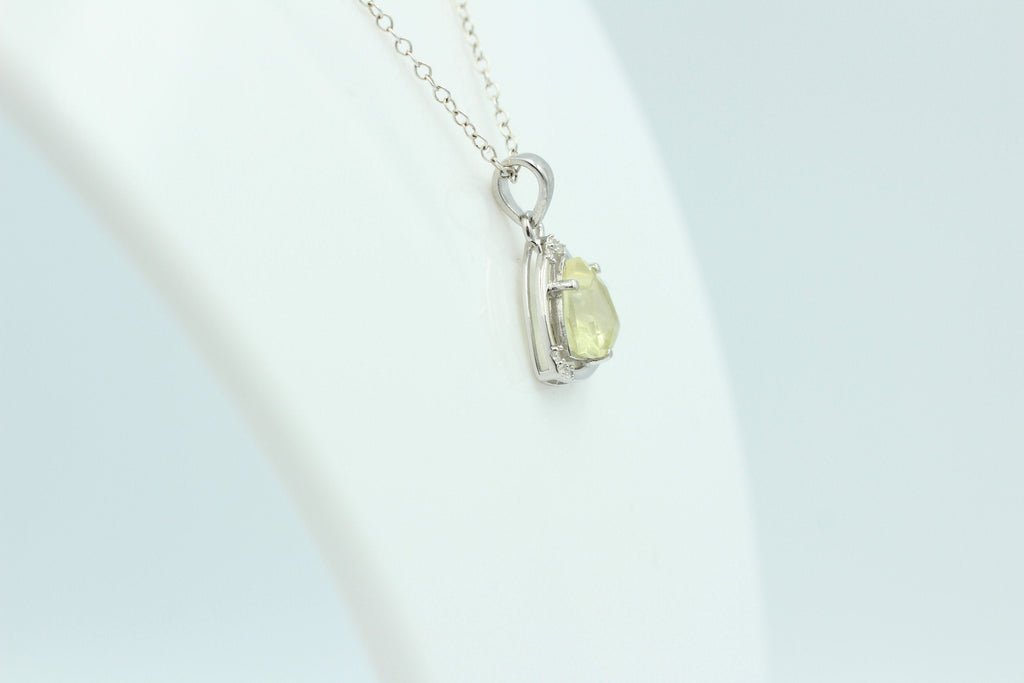 2,28 Carat Limonenquarz Anhänger grüner Lemonquarz mit Zirkonia 925 Silber Kette