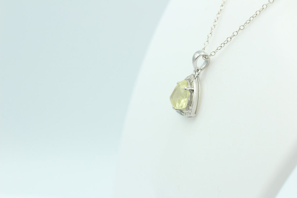 2,28 Carat Limonenquarz Anhänger grüner Lemonquarz mit Zirkonia 925 Silber Kette