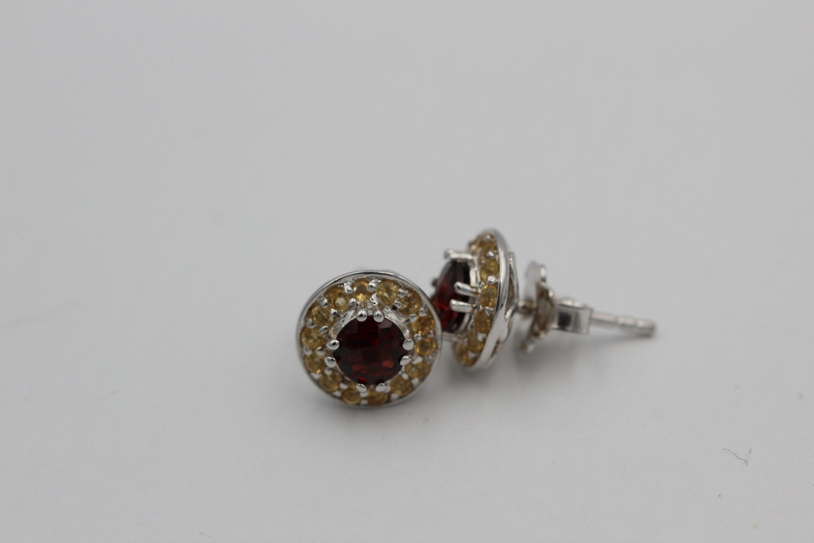 Edle 1,70  Carat Granat Citrin  Ohrstecker 925 Silber Edelsteinohrstecker Top