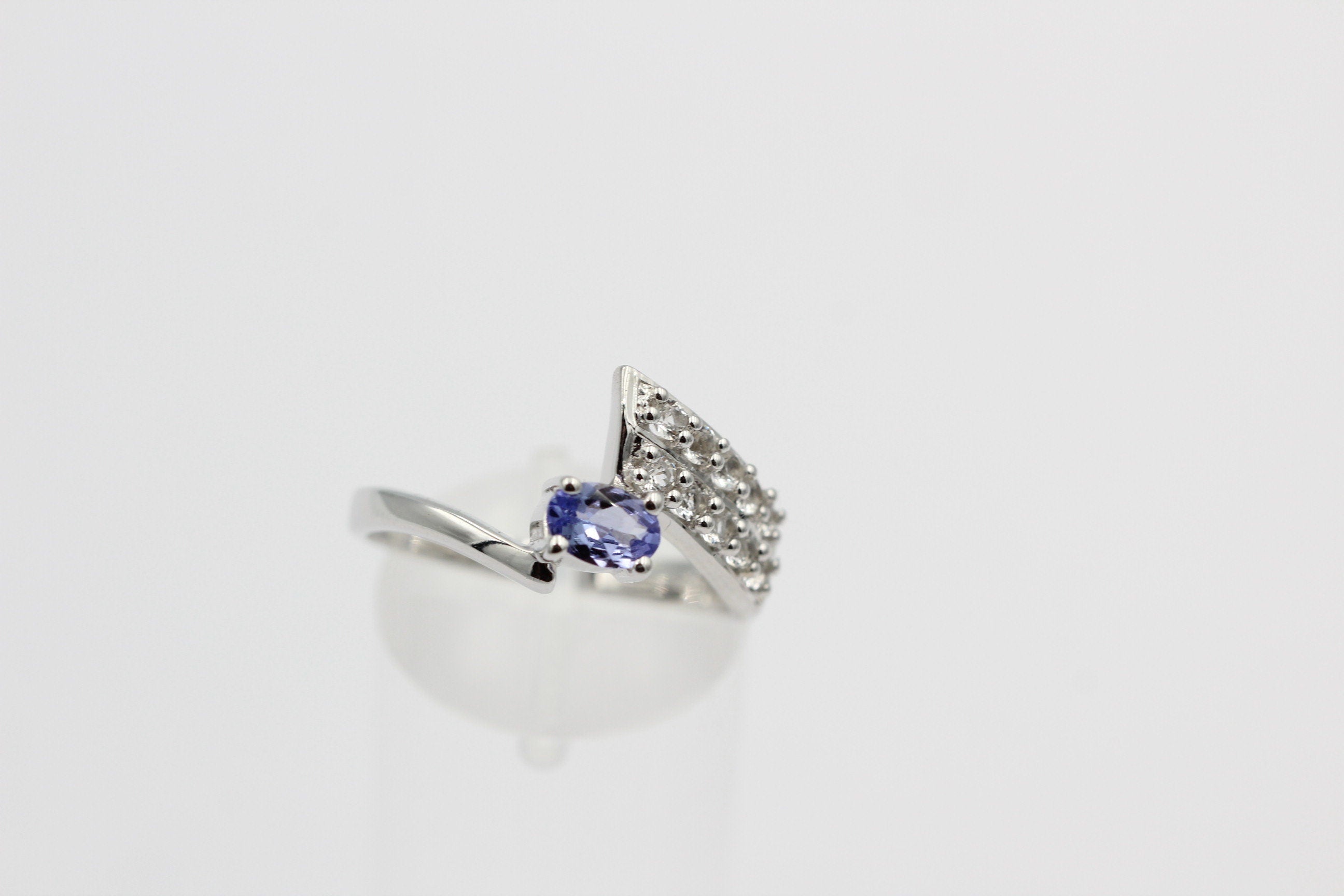 1,3 Carat Tansanit aus Afrika Weißtopas Ring 925 Silber Gröpße 6 / 52 / 16,6