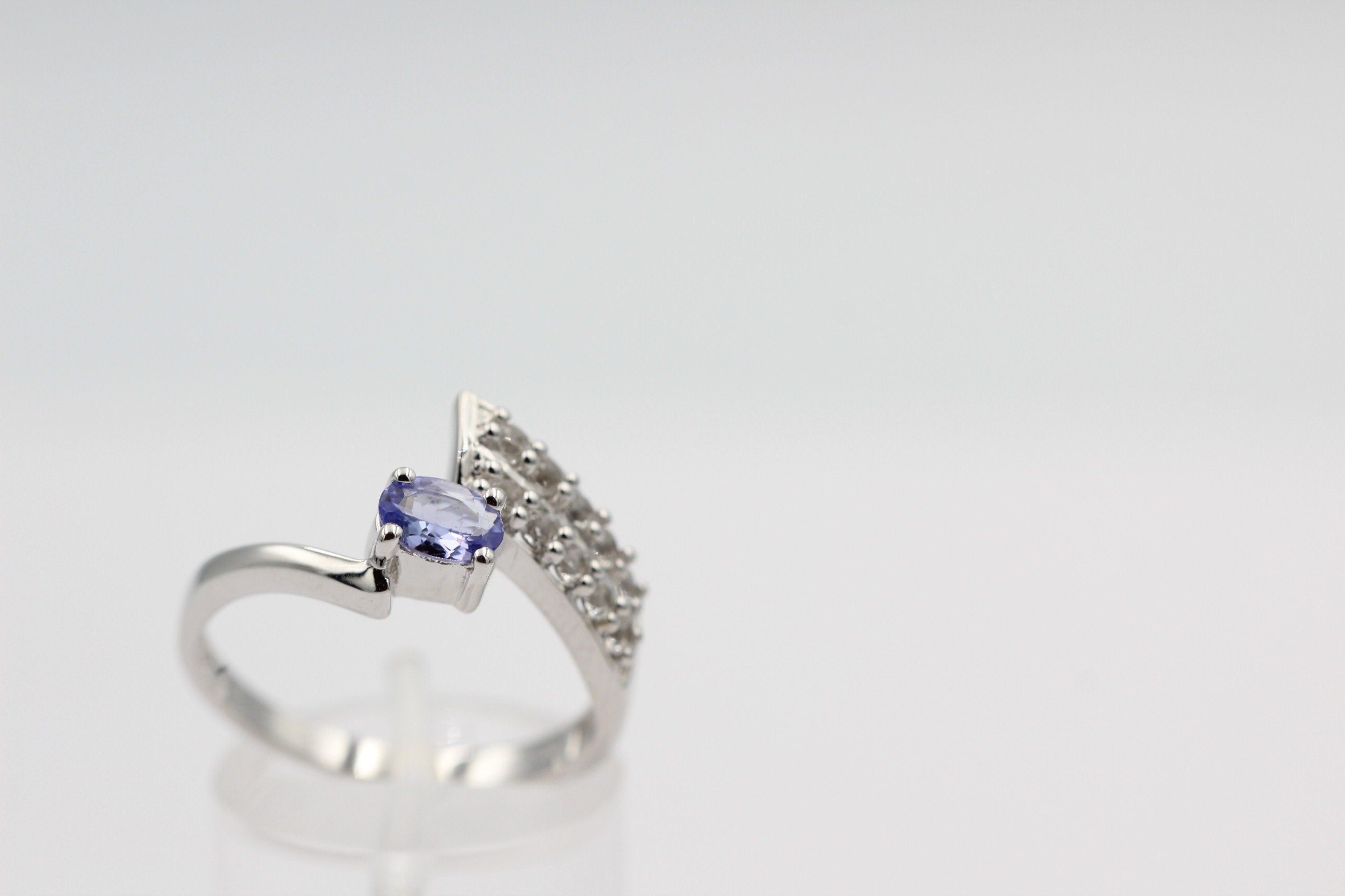 1,3 Carat Tansanit aus Afrika Weißtopas Ring 925 Silber Gröpße 6 / 52 / 16,6