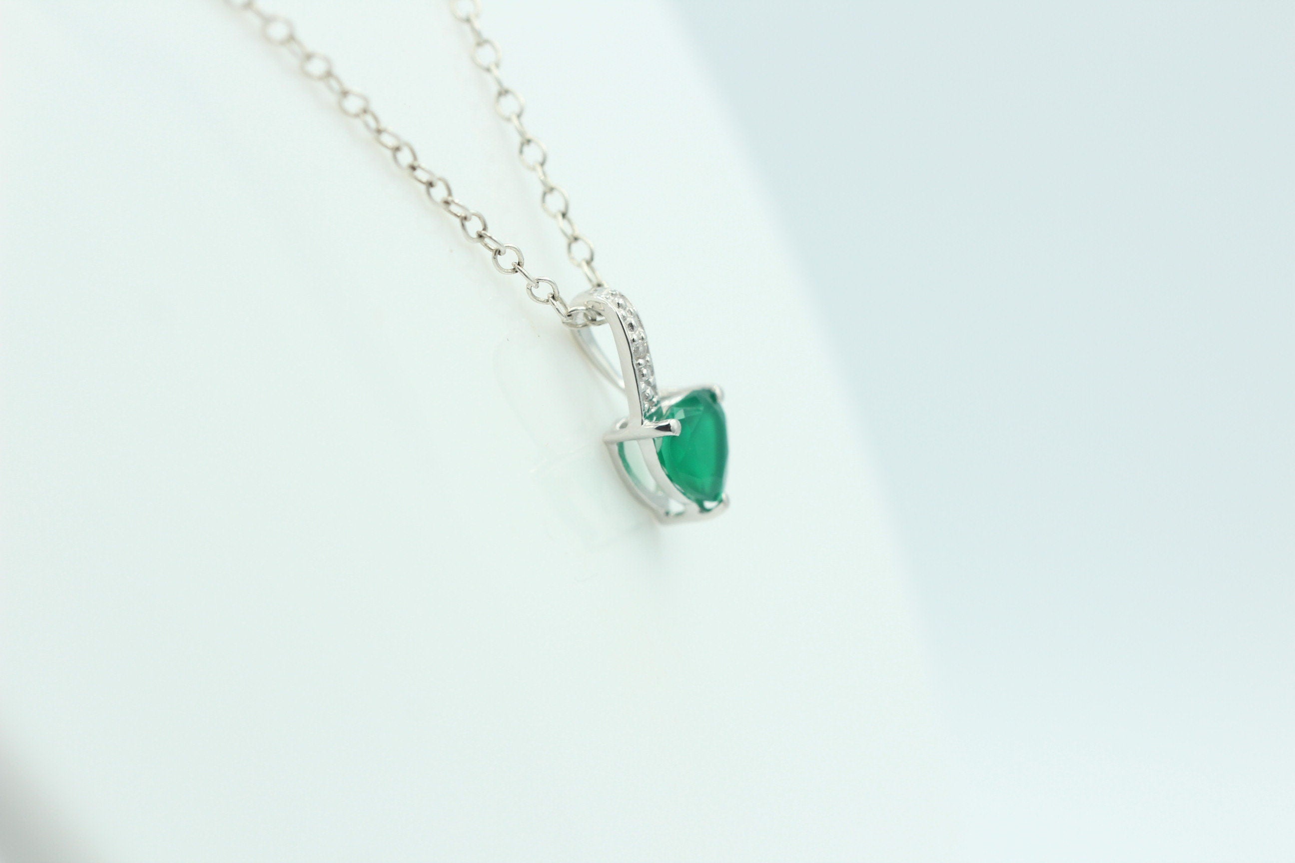 0,56 Carat grüner Onyx Herz Anhänger 925 Silber  grüner Edelstein