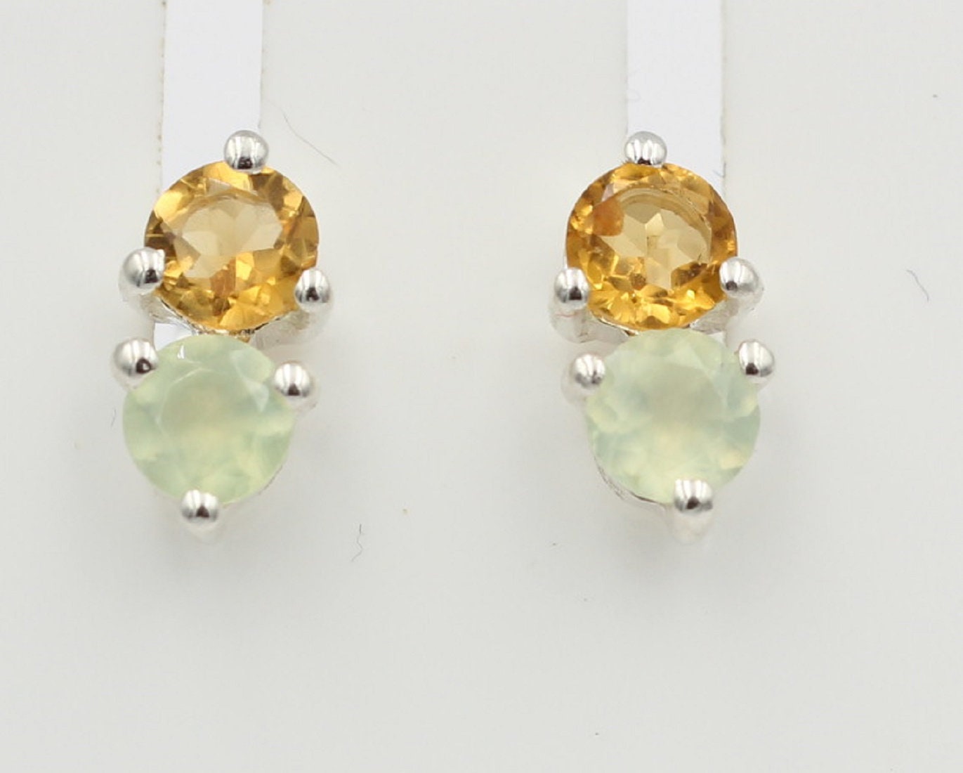 Campur Design 0,94 Carat Citrin Prehnit Ohrstecker 925 Silber goldgelber Citrin