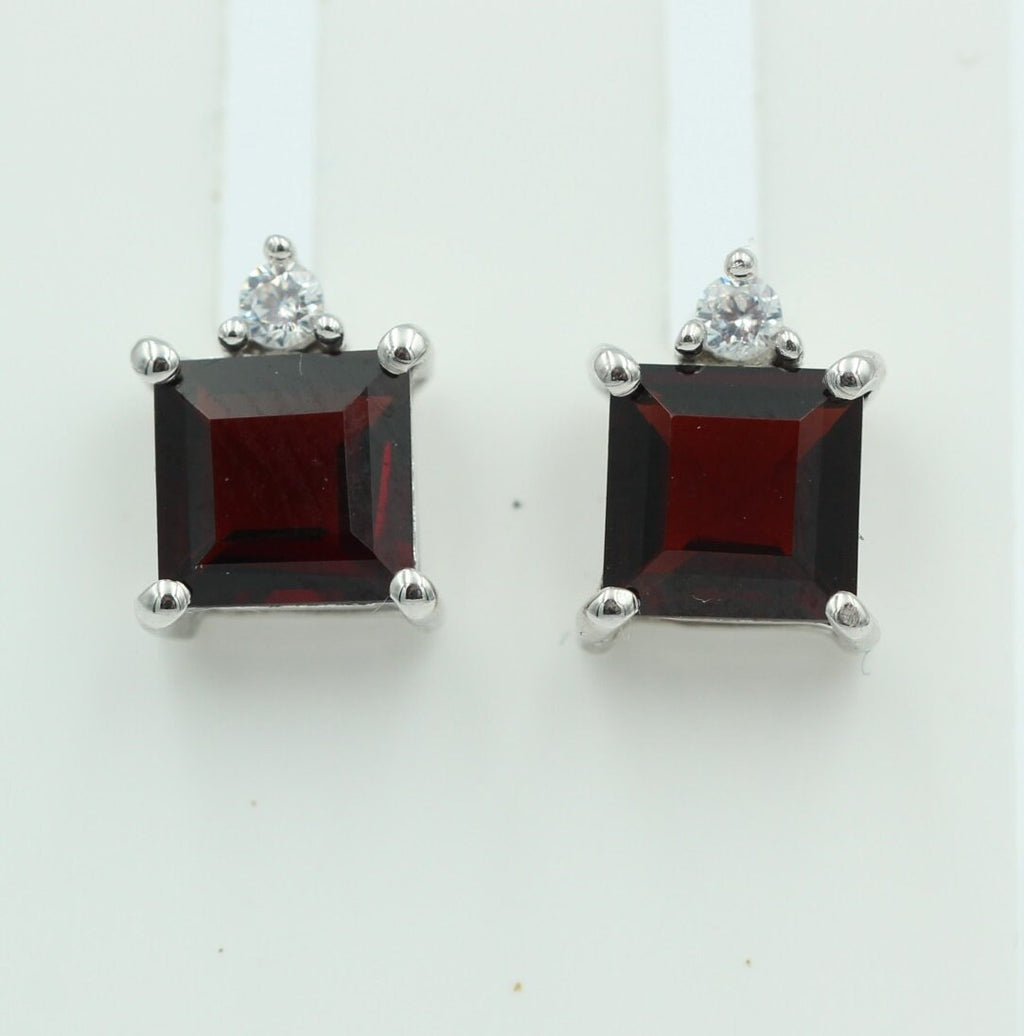 Edle 2,2 Carat Granat Ohrstecker 925 Silber mit Zirkonia Top blutroter Granat