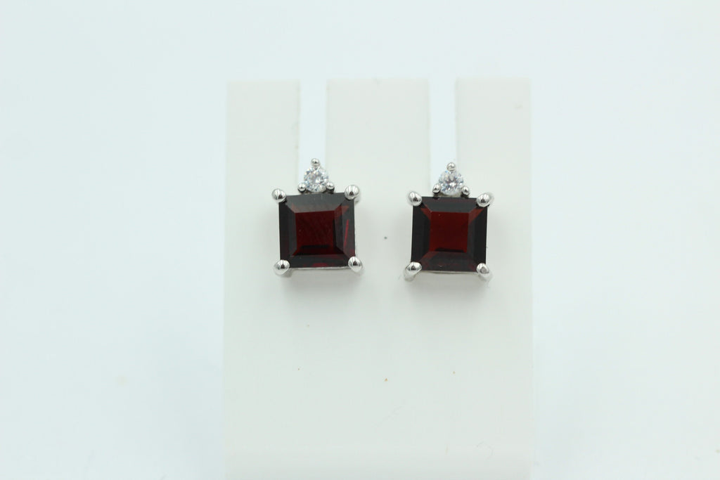 Edle 2,2 Carat Granat Ohrstecker 925 Silber mit Zirkonia Top blutroter Granat