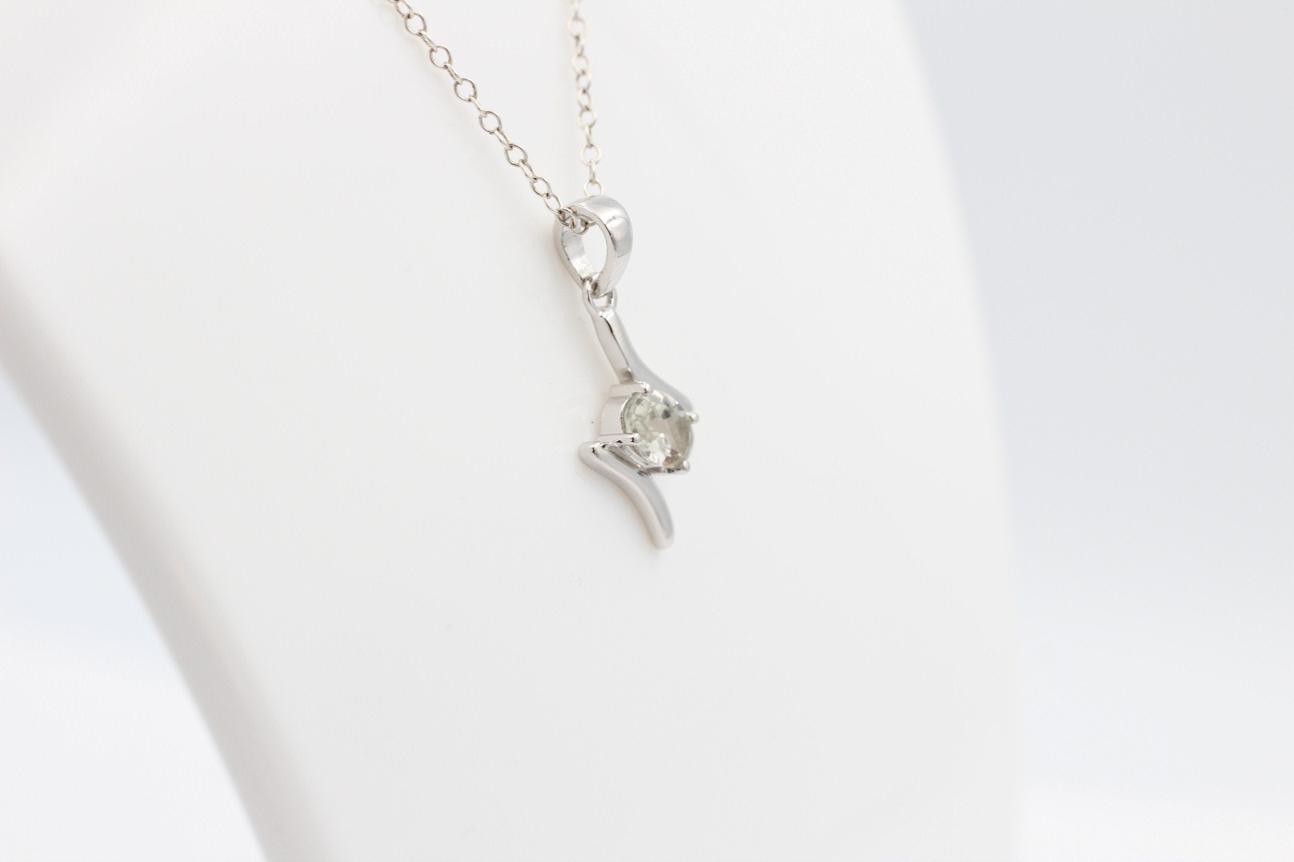 0,72 Carat Prasiolith Anhänger 925 Silber Collier Kette grüner Amethyst Anhänger