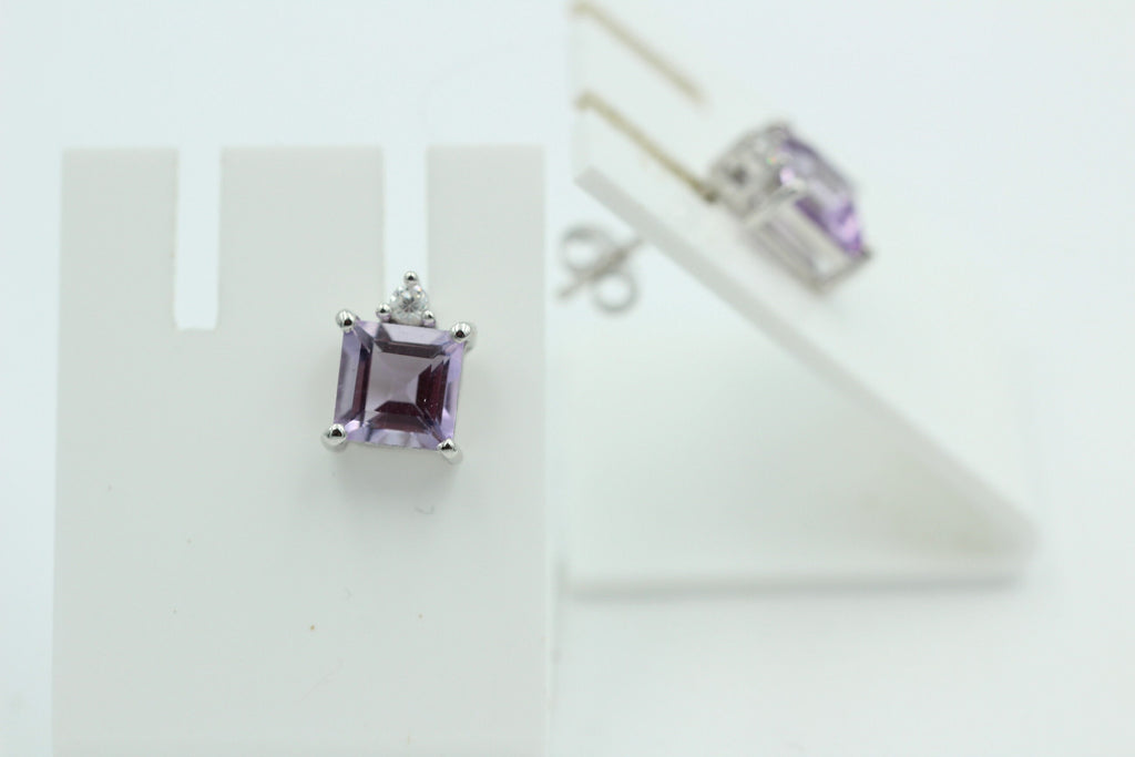 Edle 2,2 Carat Amethyst aus Brasilien Ohrstecker 925 Silber mit Zirkonia Top