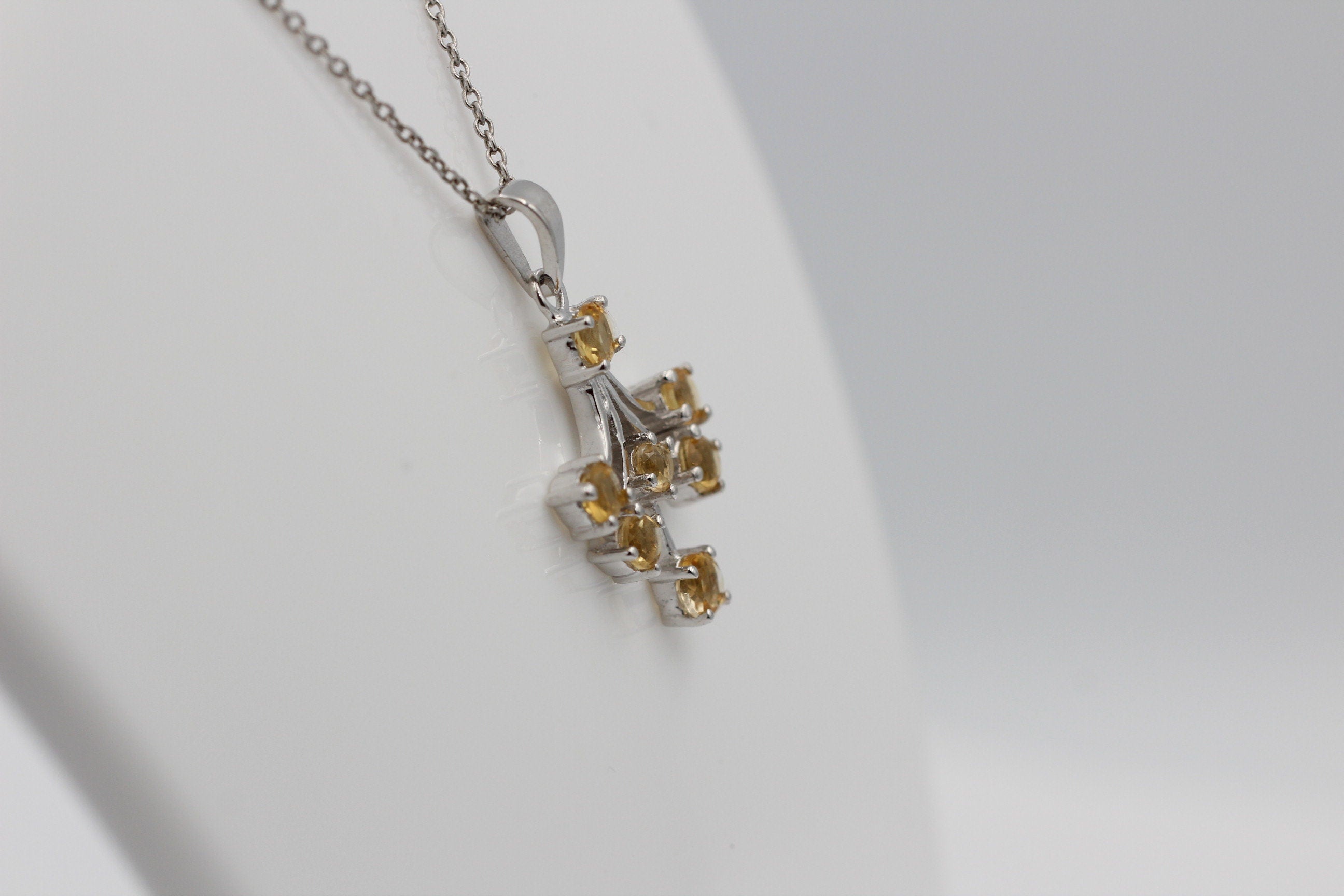 Edler 1,2 Carat Citrin Anhänger gelbgoldener Edelstein 925 Silbher  goldgelber Edelstein