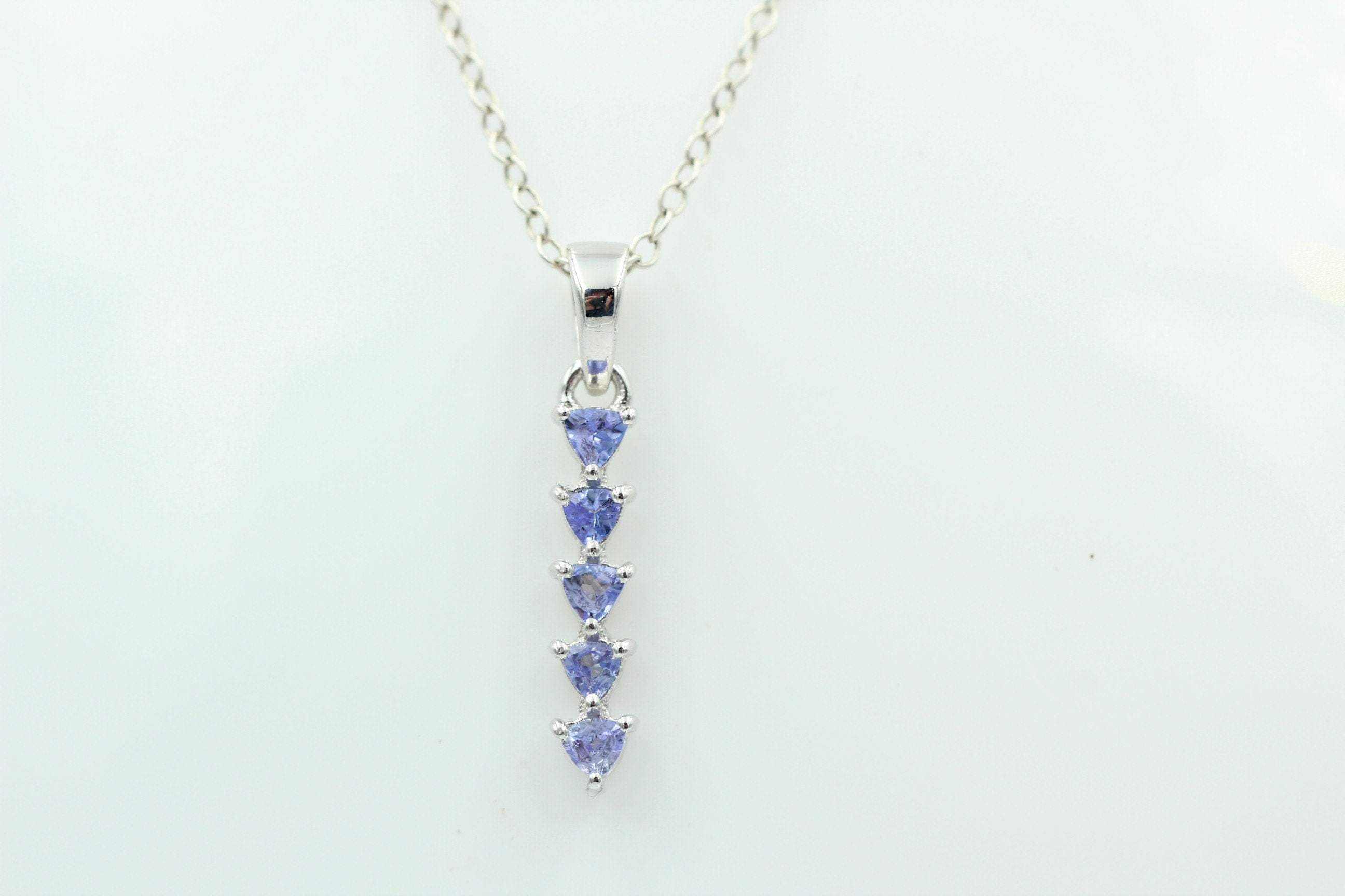 Edler 1,0 Carat Tansanit Anhänger 925 Sterling Silber Collier Kette Afrika Top