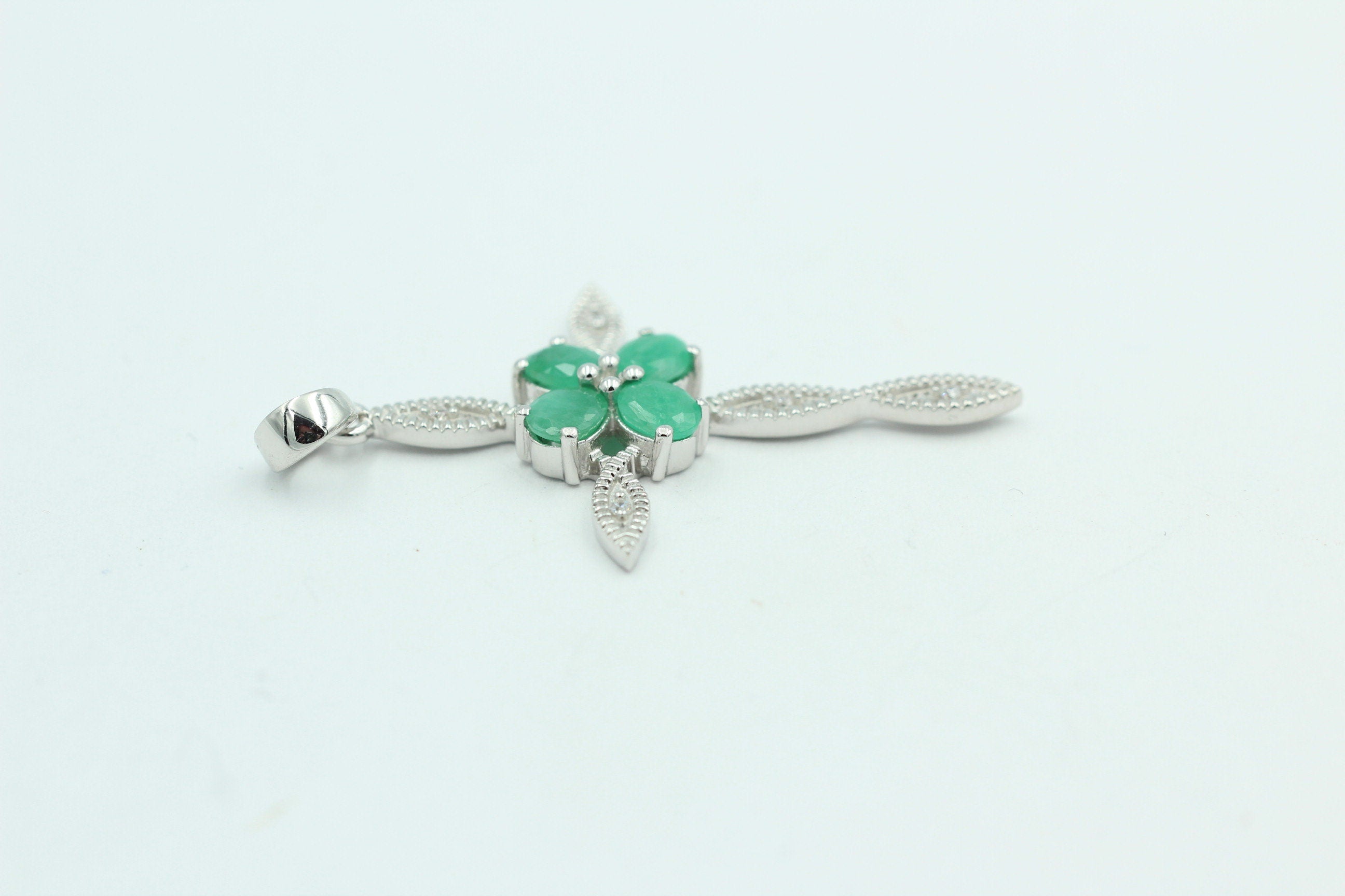 0,66 Carat Smaragd Kreuz Anhänger 925 Silber Collier Kette Smaragtanhänger Schmuck