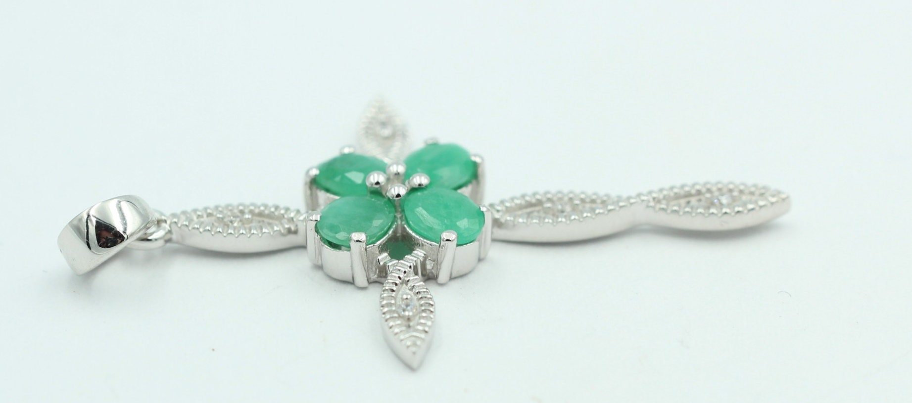 0,66 Carat Smaragd Kreuz Anhänger 925 Silber Collier Kette Smaragtanhänger Schmuck