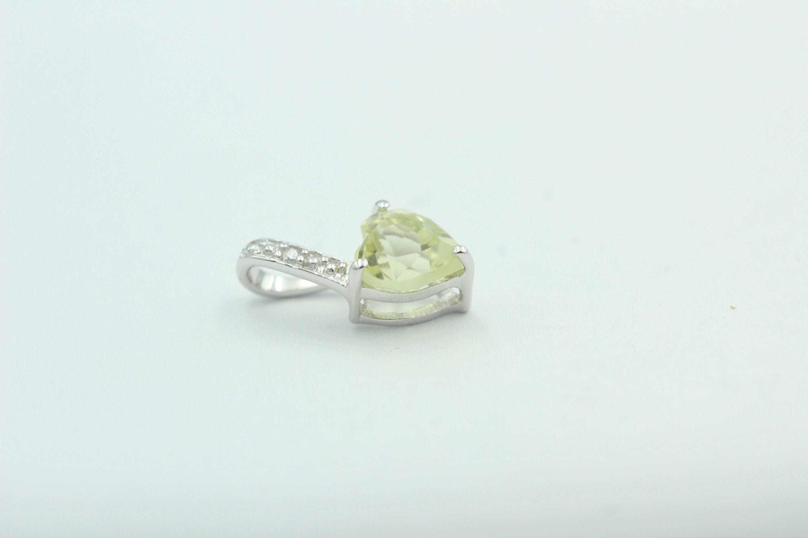 0,62 Carat Lemon Topas Herz Anhänger 925 Silber  Linomen Topas Topf
