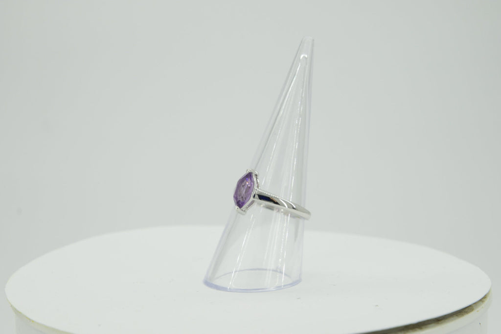 0,83 Carat Amethyst Ring 925 Silber violetter Edelstein 58 / 8 /18,5