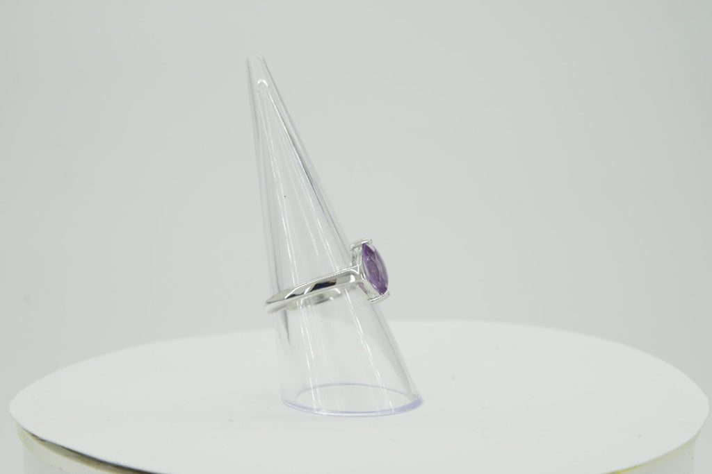 0,83 Carat Amethyst Ring 925 Silber violetter Edelstein 58 / 8 /18,5