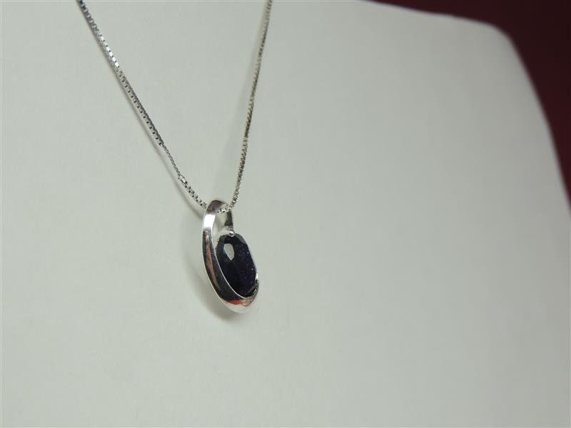Edler 2,1 Carath indischer Iolith Anhanger 925 Silber Collier Kette Wassersaphir Luchssaphir