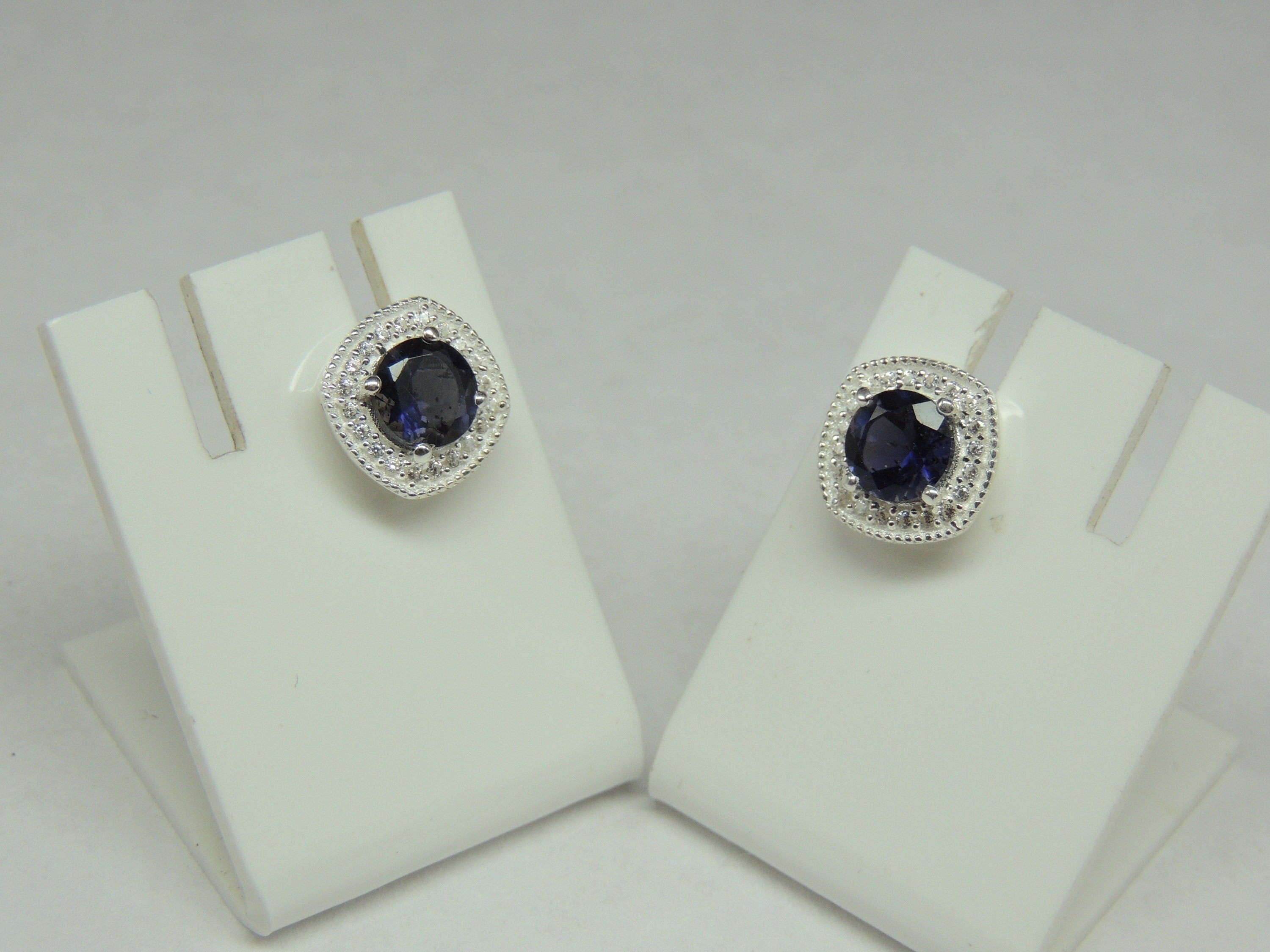 1,5 Carat Iolith Ohrstecker mit Zirkonia 925 Silber Ohrring Ohrschmuck Wassersaphir