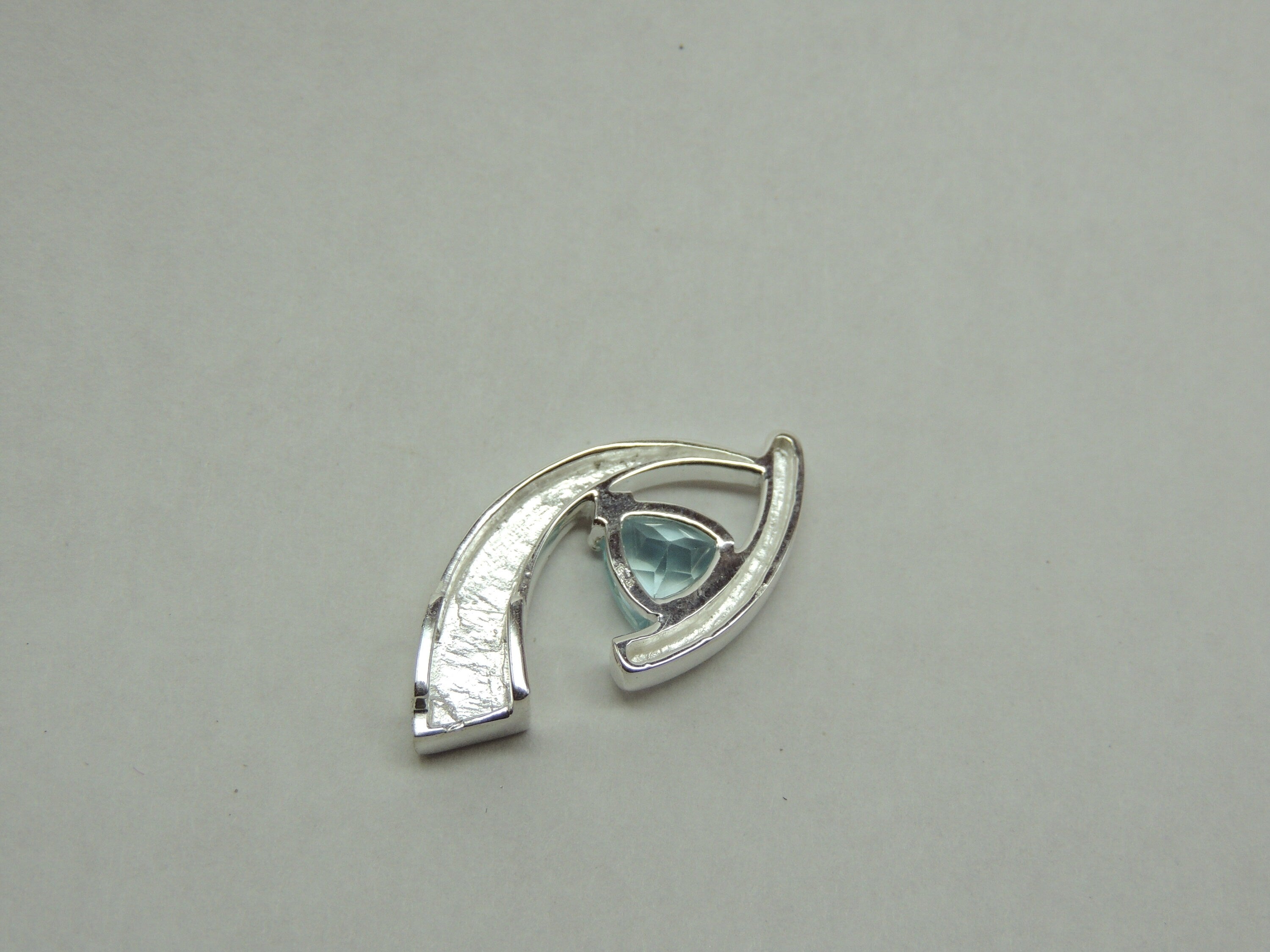 Edler 2,0 Carat Blauotpas Anhanger Design 925 Silber sky blue topas Anhanger